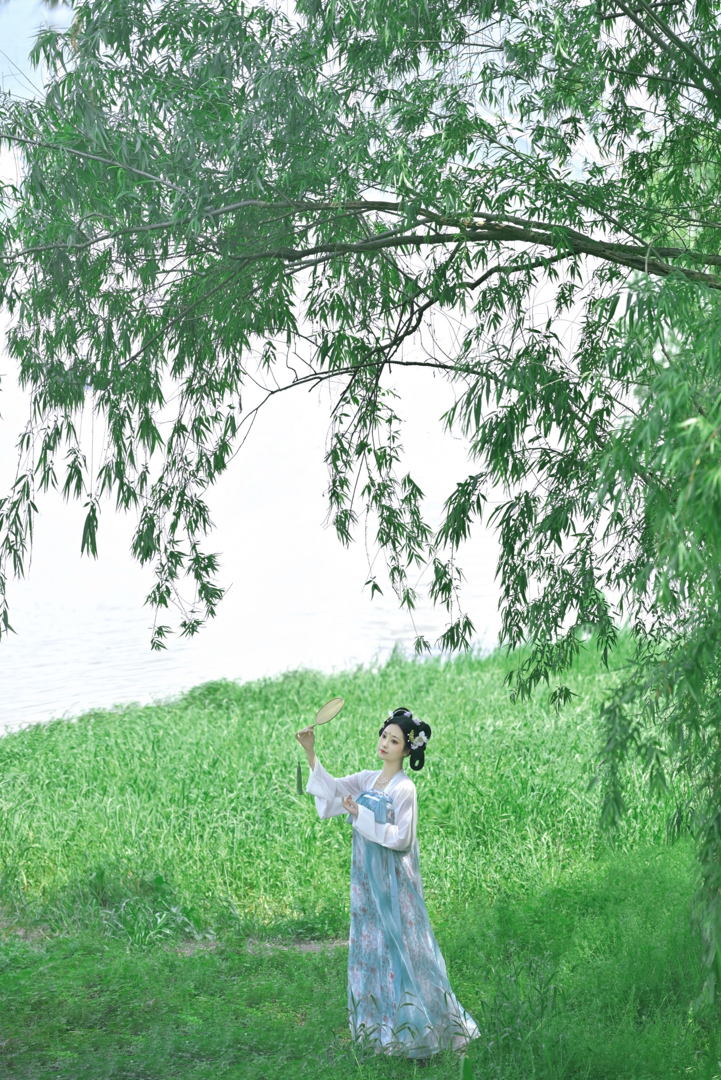 梨荼白 – 《春日少女》[22P]