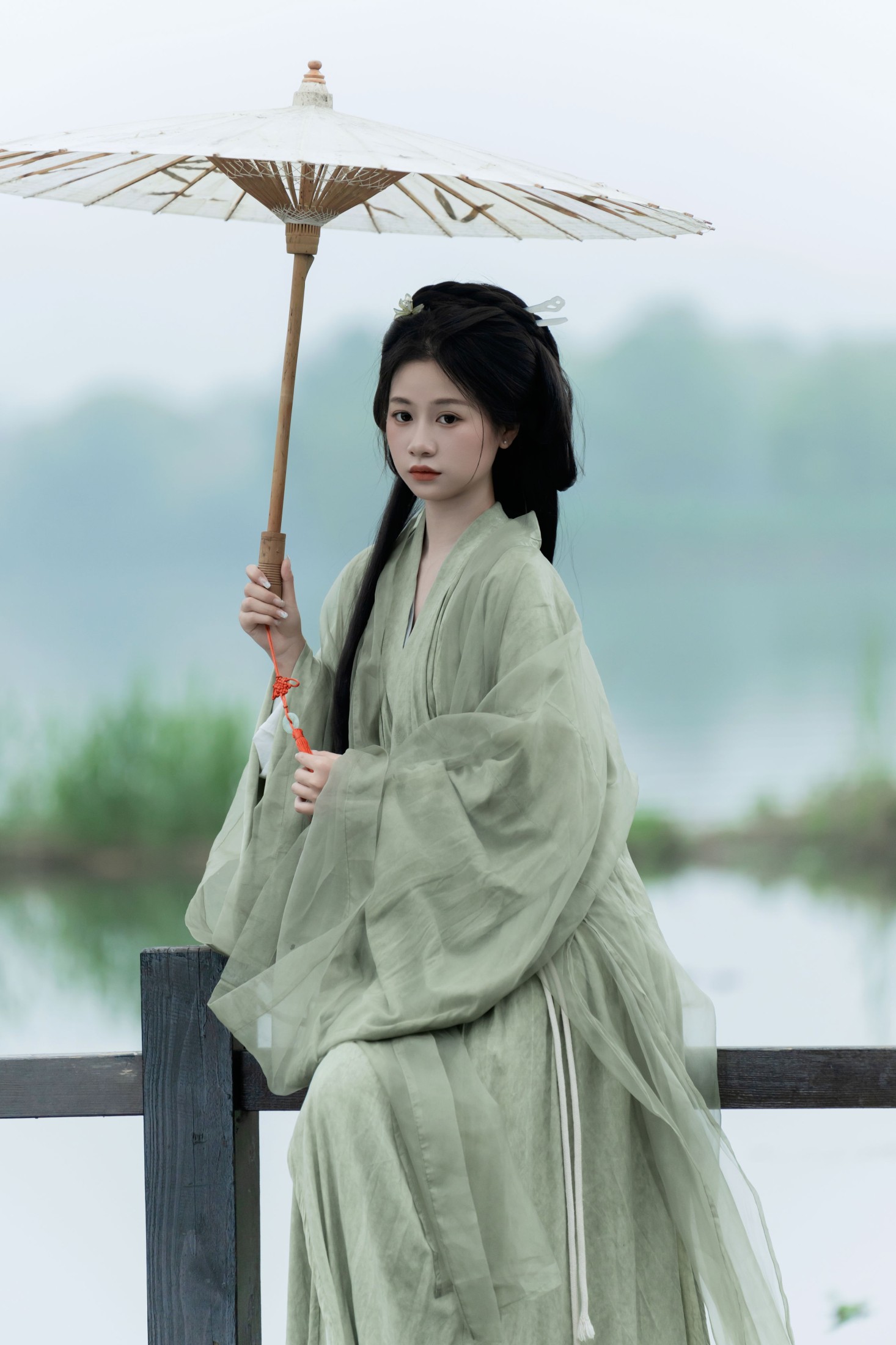 橙子舒 – 《绿色烟雨中》[23P]