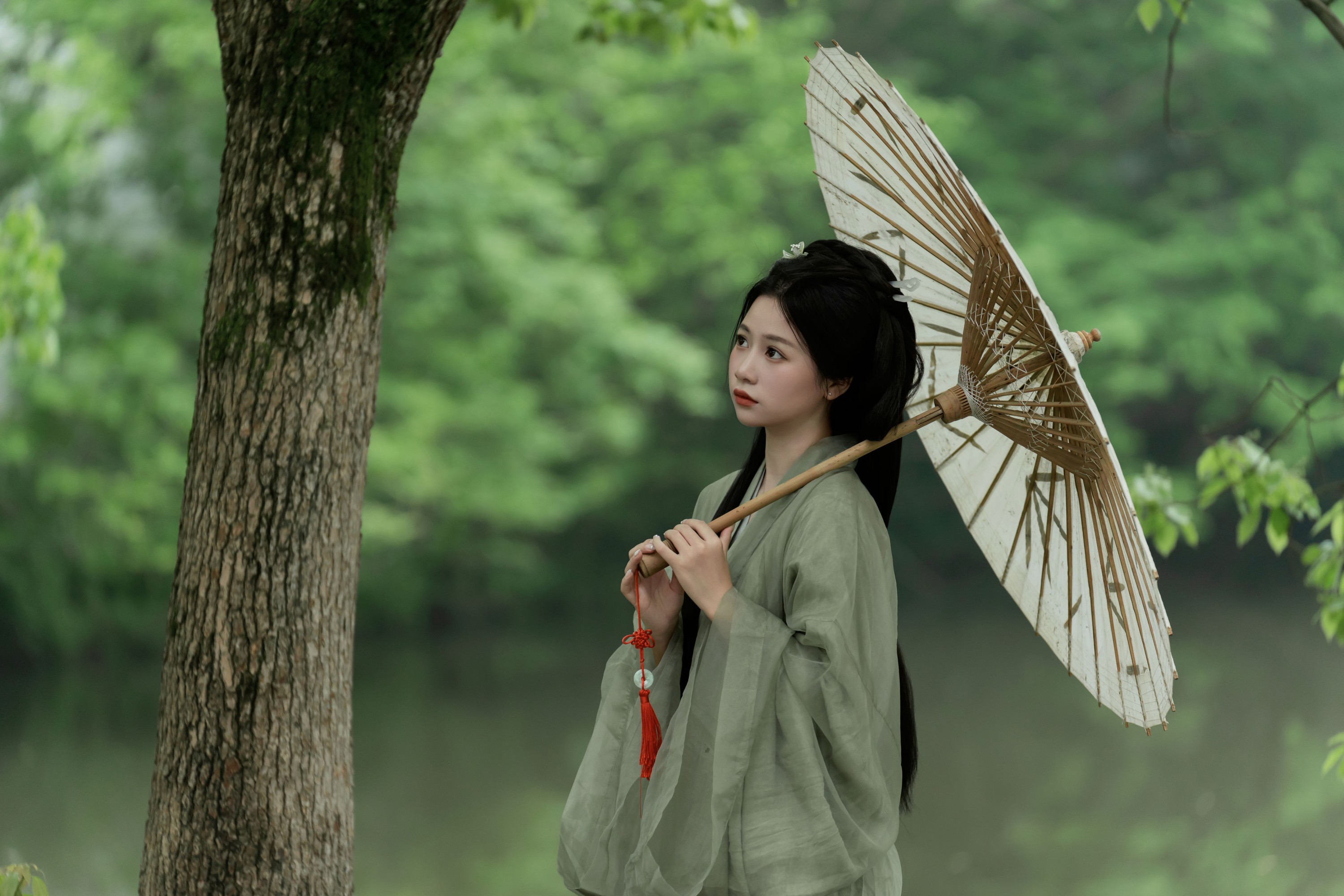 橙子舒 – 《绿色烟雨中》[23P]