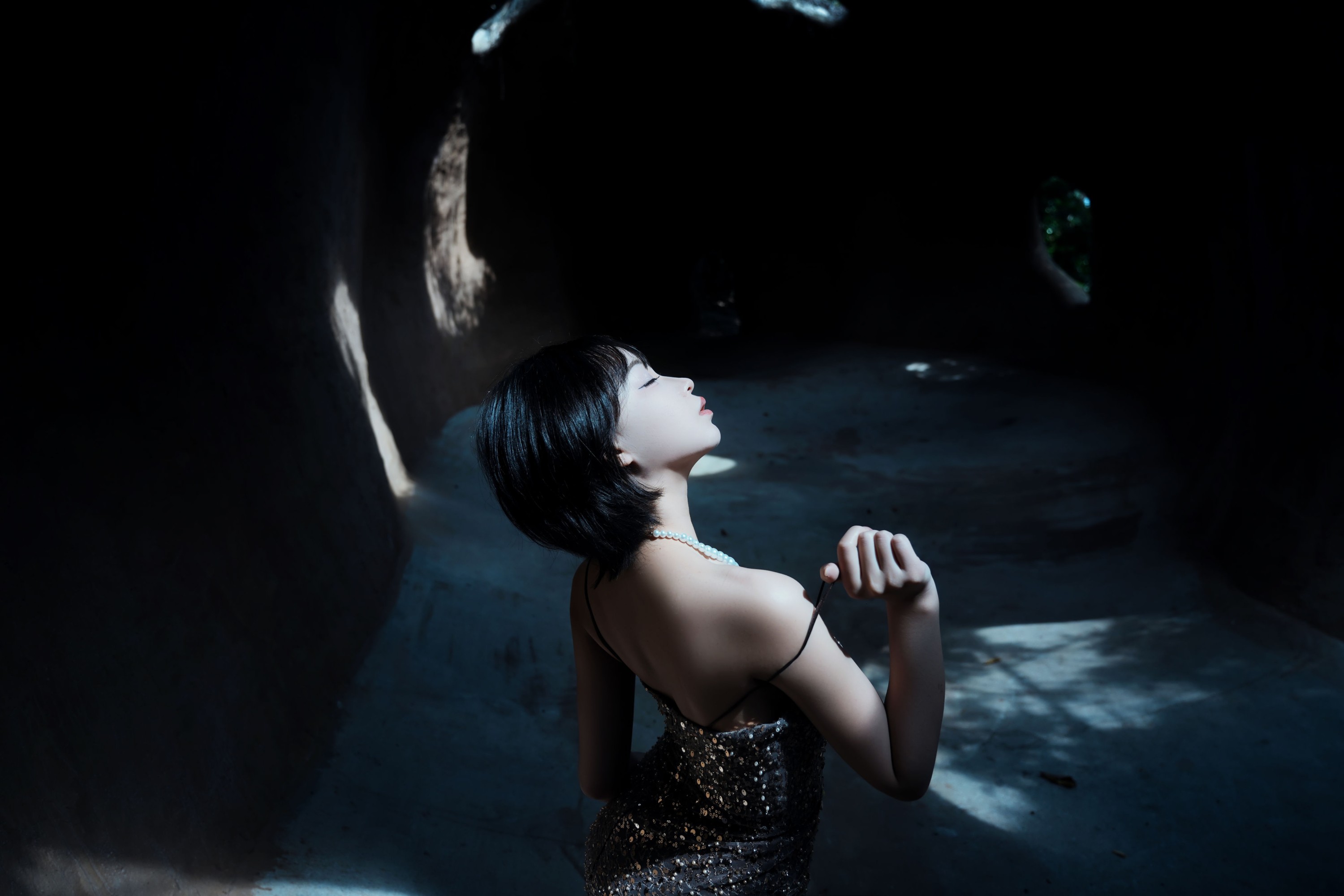 Disexi思宁 – 《误入隐秘之丘》[23P]