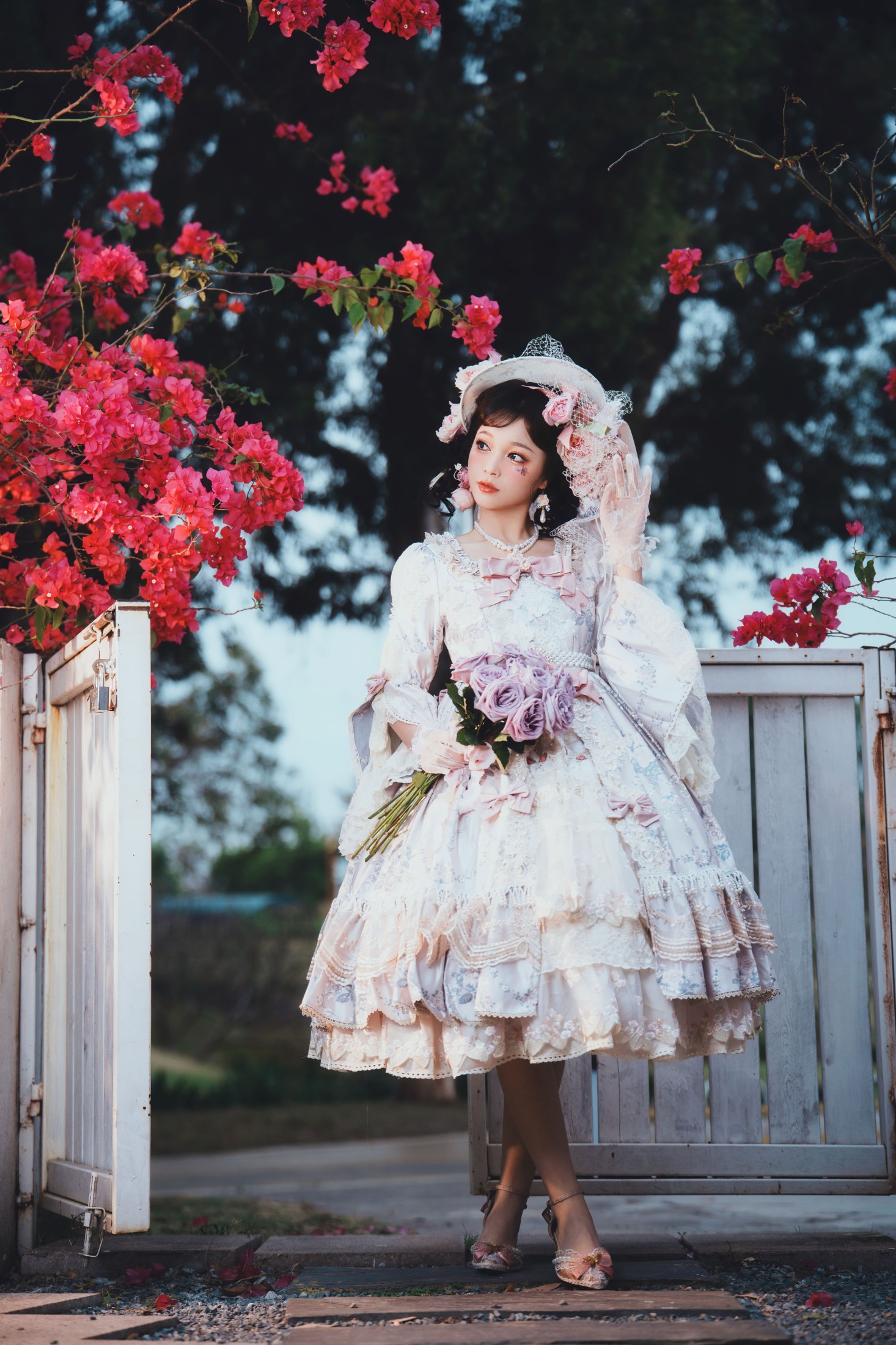 Disexi思宁 – 《艳红色的浪漫》[33P]