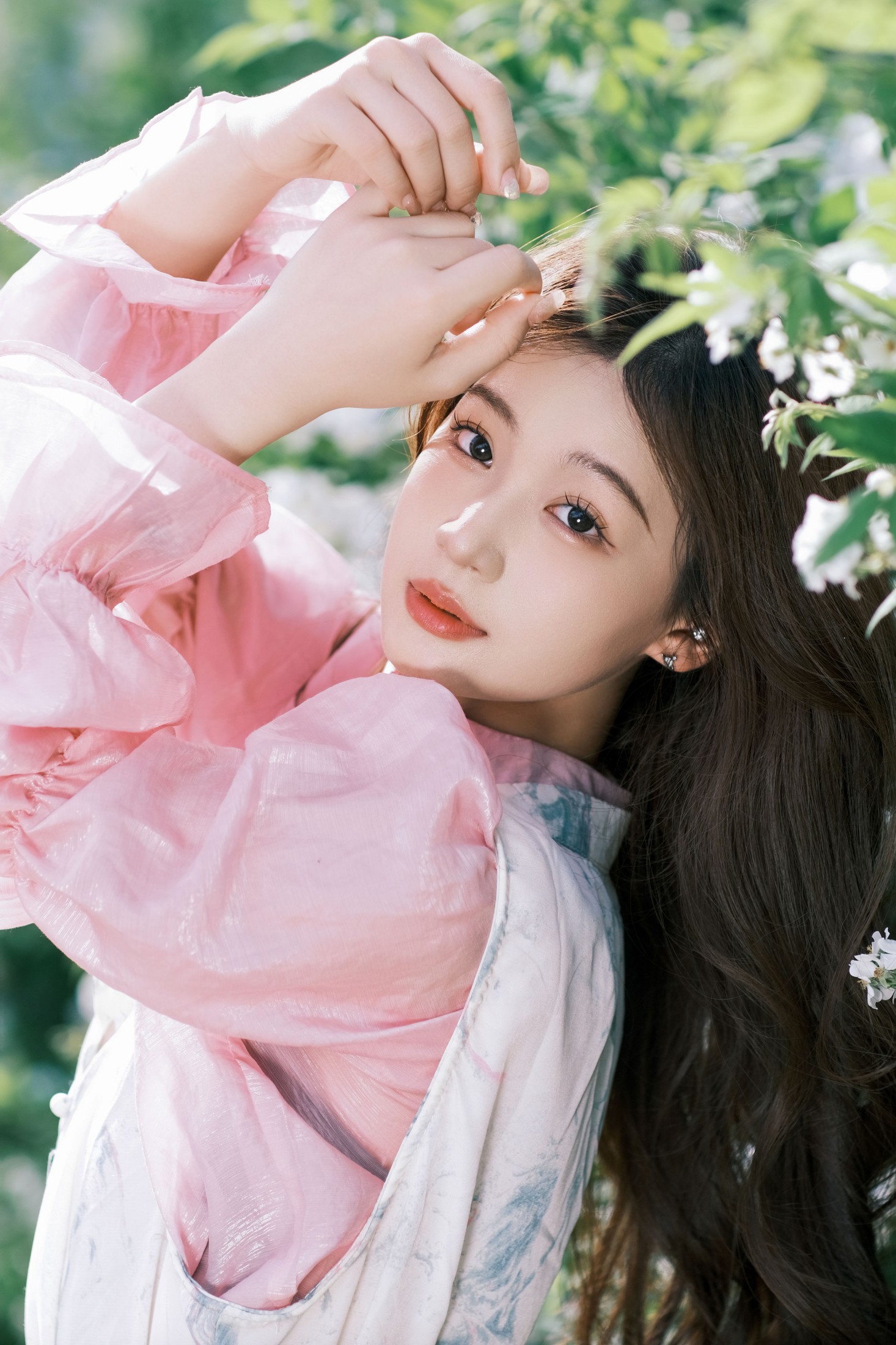 高冷小别兔 – 《四月蔷薇》[38P]