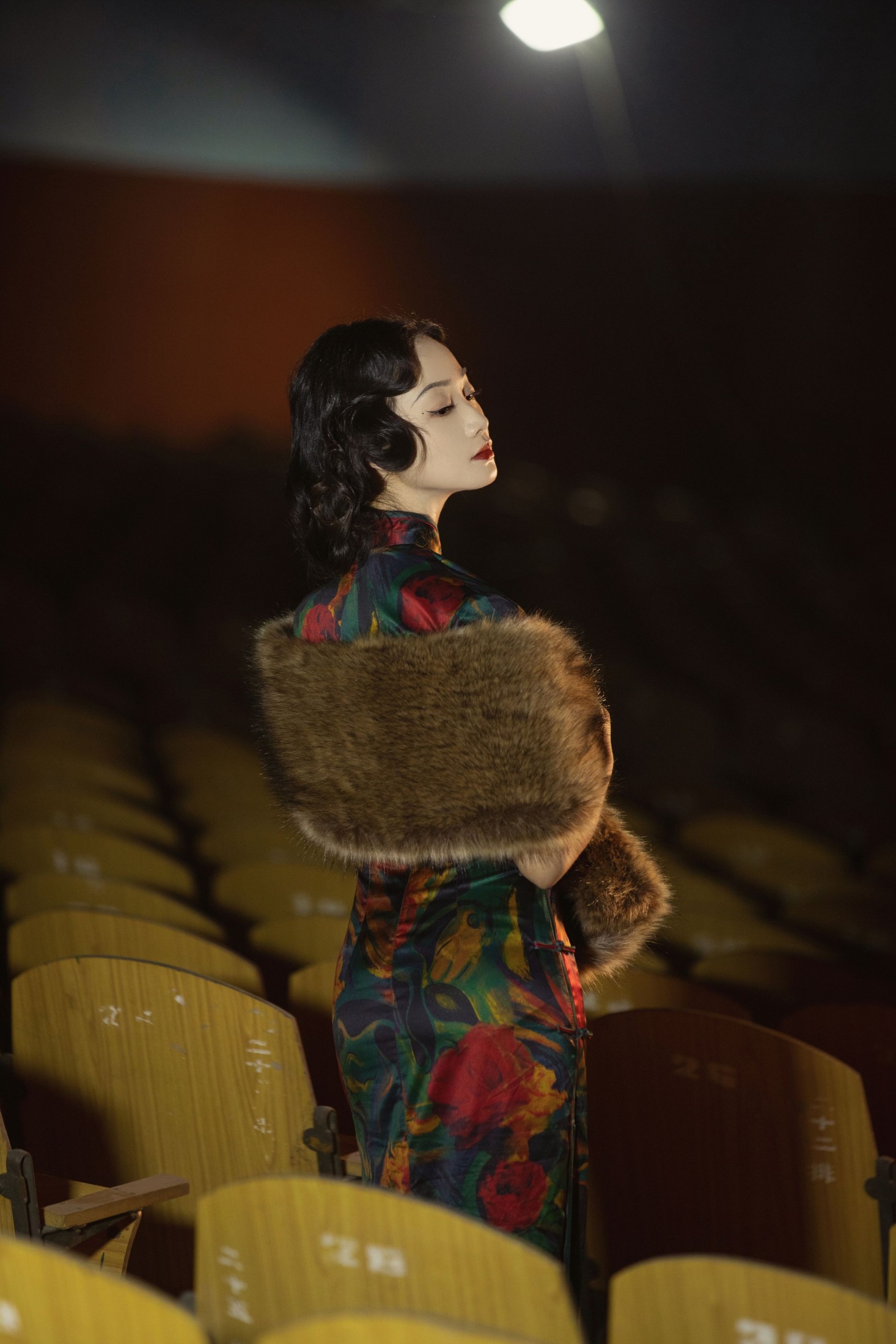 凌子兮 – 《探水清河》[22P]