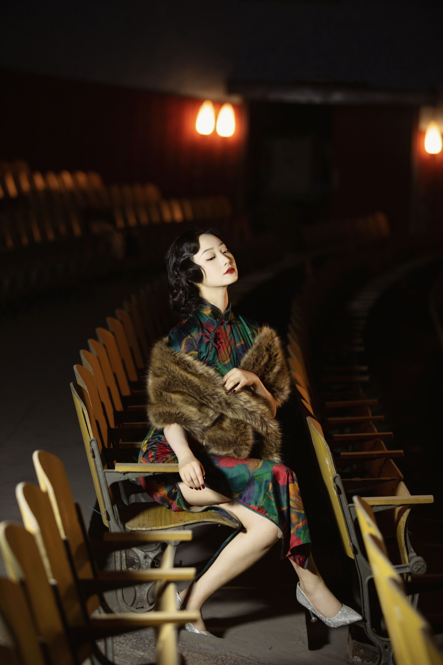 凌子兮 – 《探水清河》[22P]