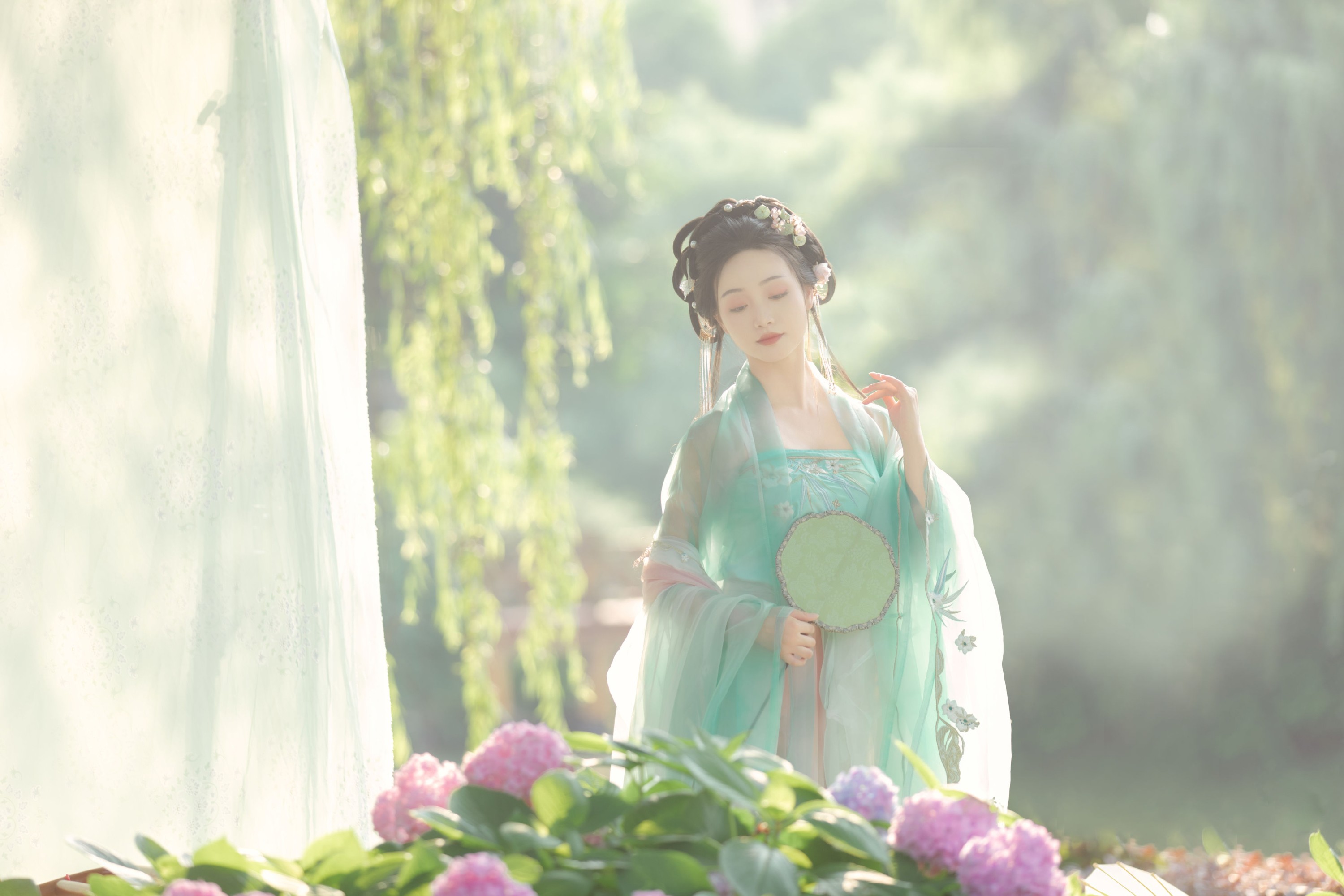 凌子兮 – 《繁景琼花》[21P]