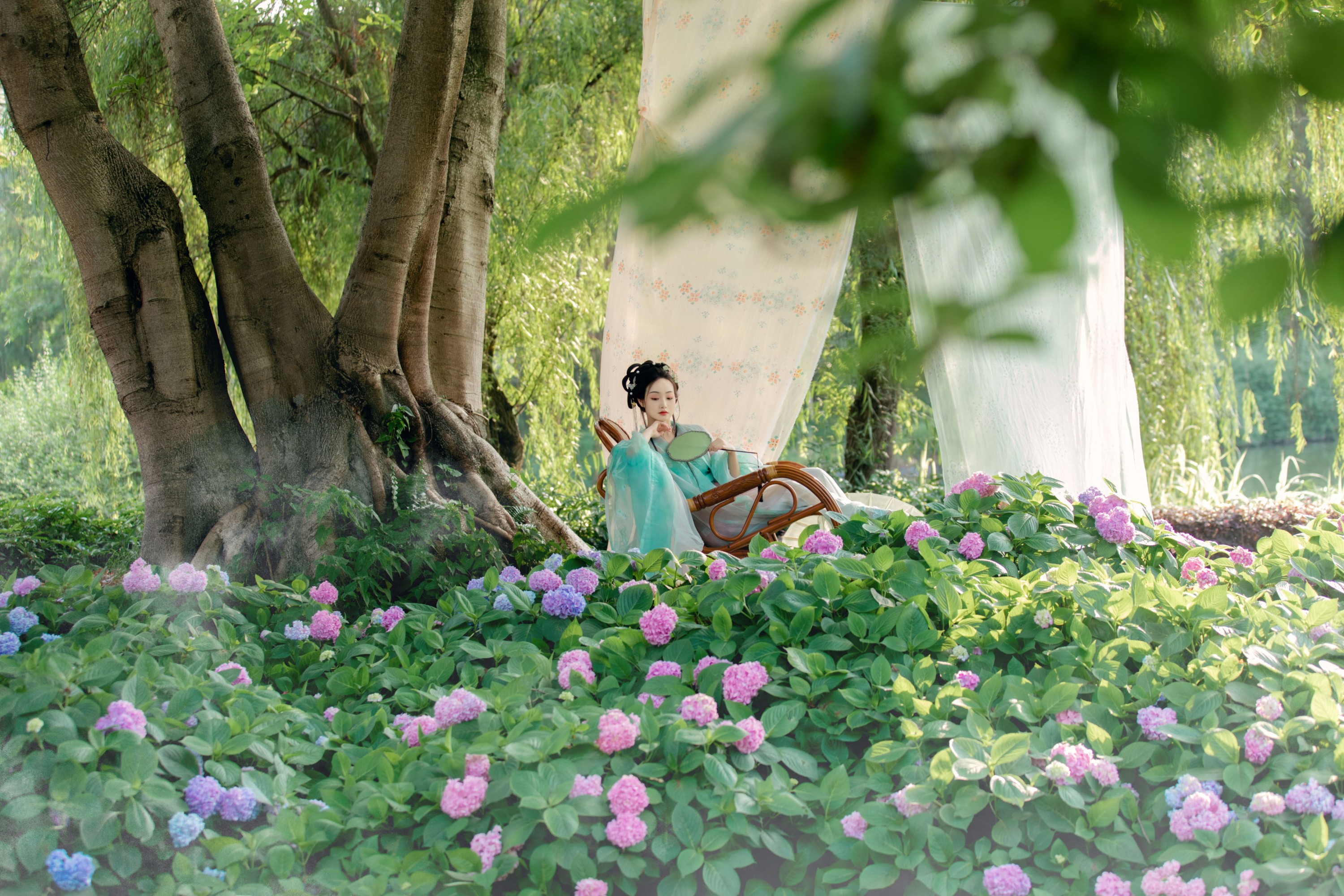 凌子兮 – 《繁景琼花》[21P]