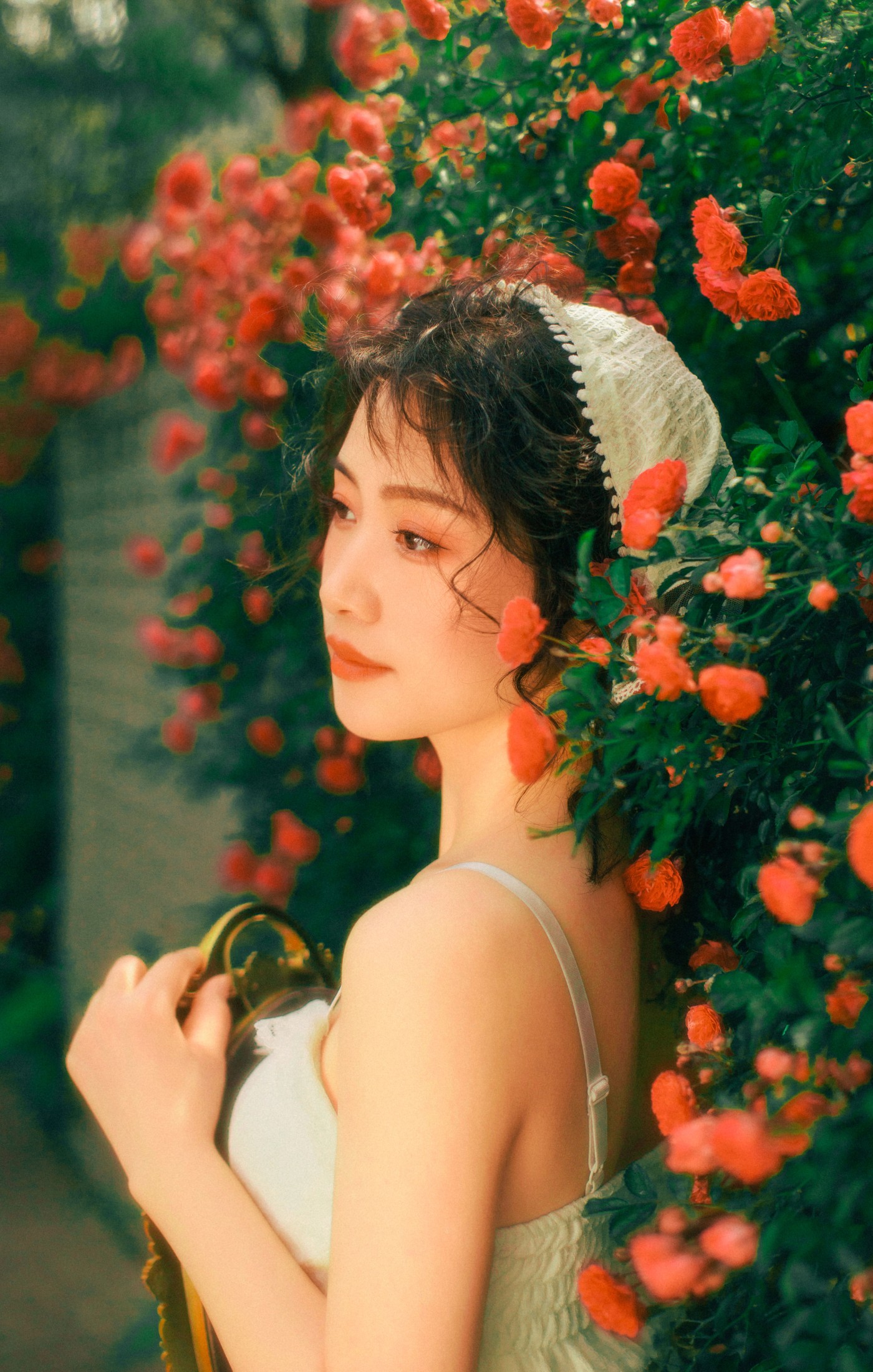 鞠子 – 《油画少女》[26P]