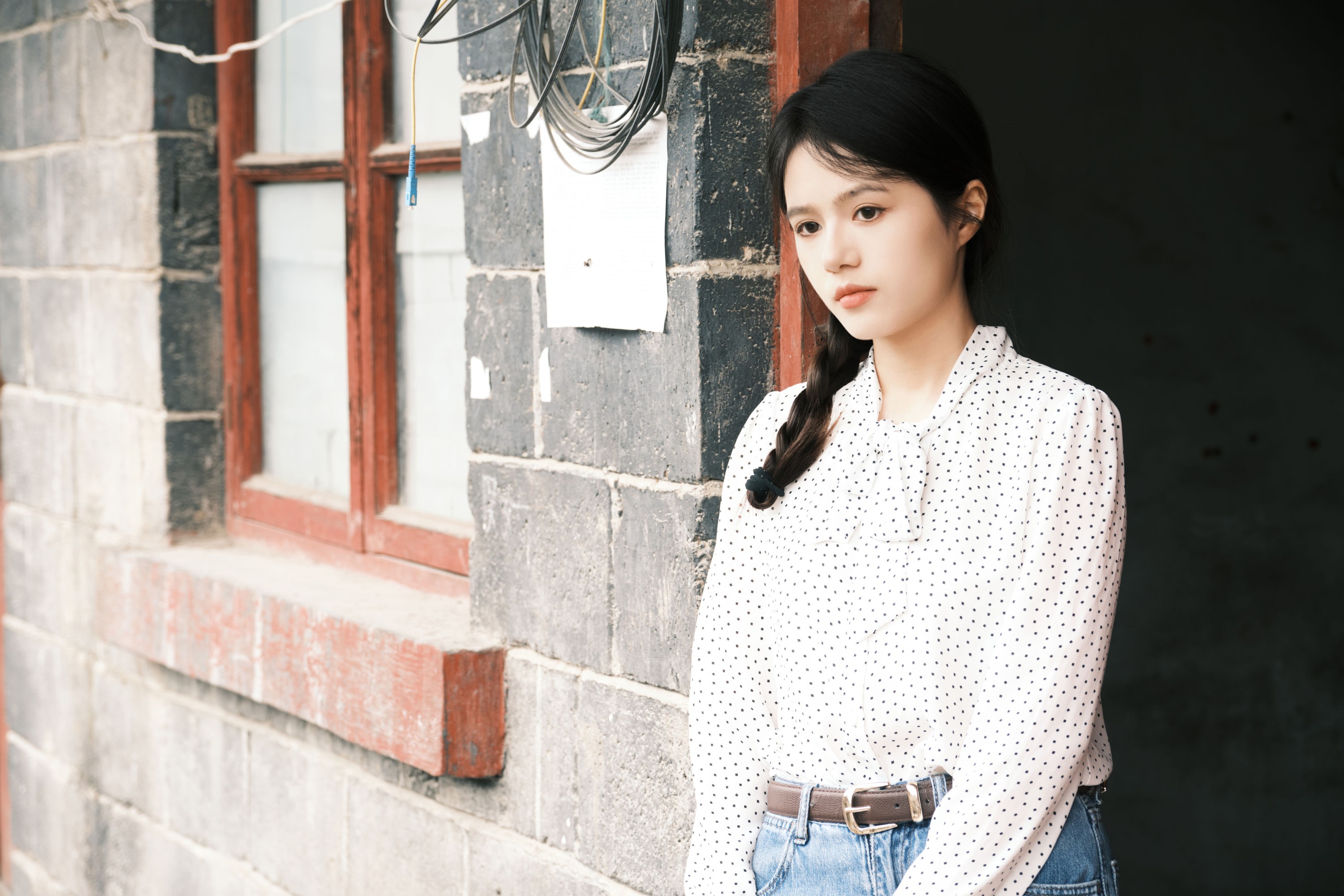 草萧疏 – 《县城文学》[23P]