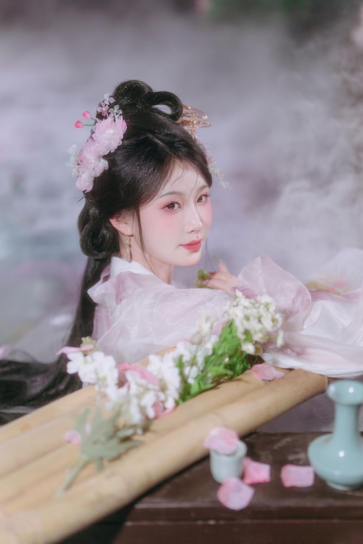 许尽欢～ – 《镜花水月》[22P]