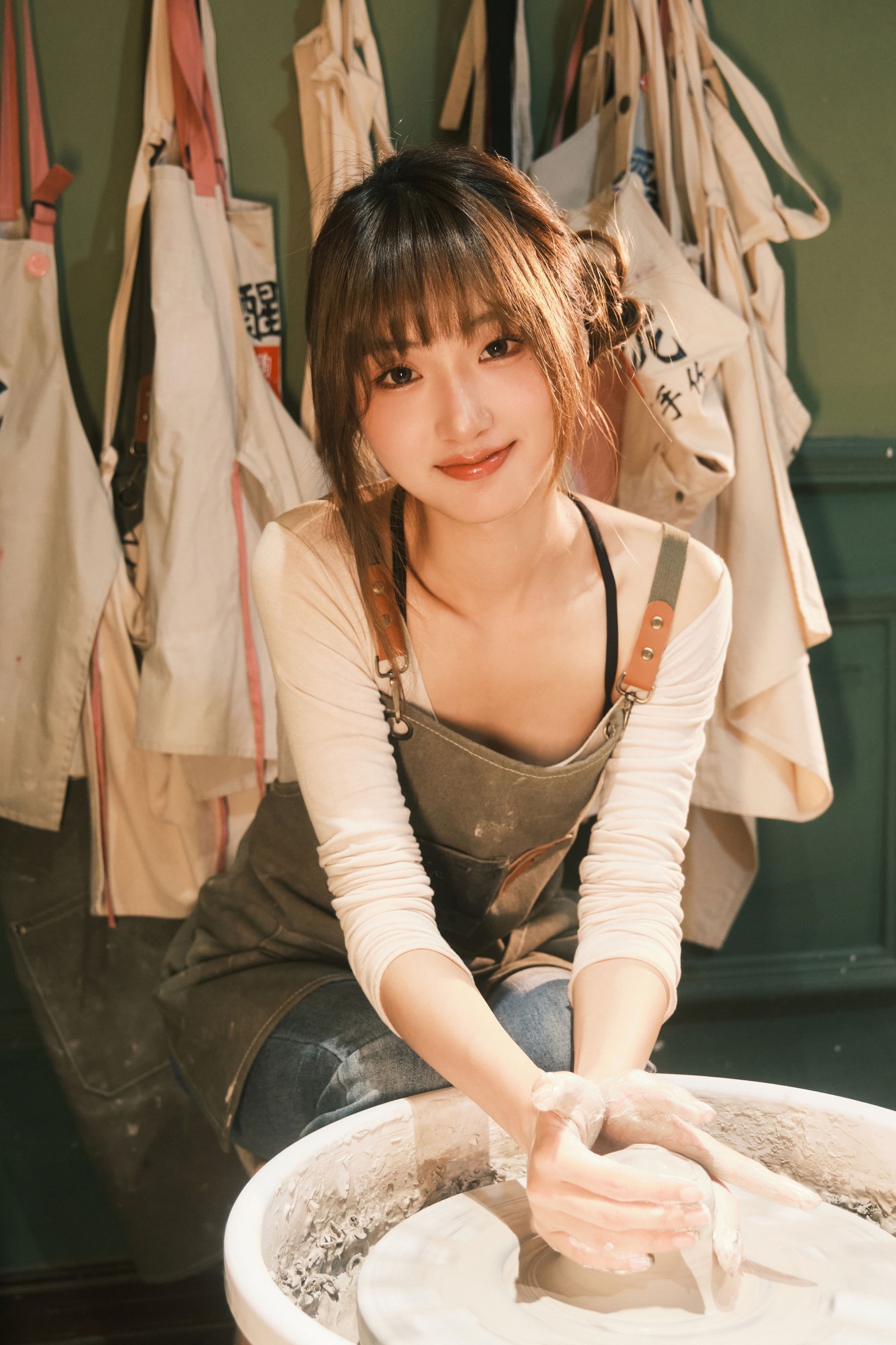 陈年小九 – 《陶艺拍照》[28P]