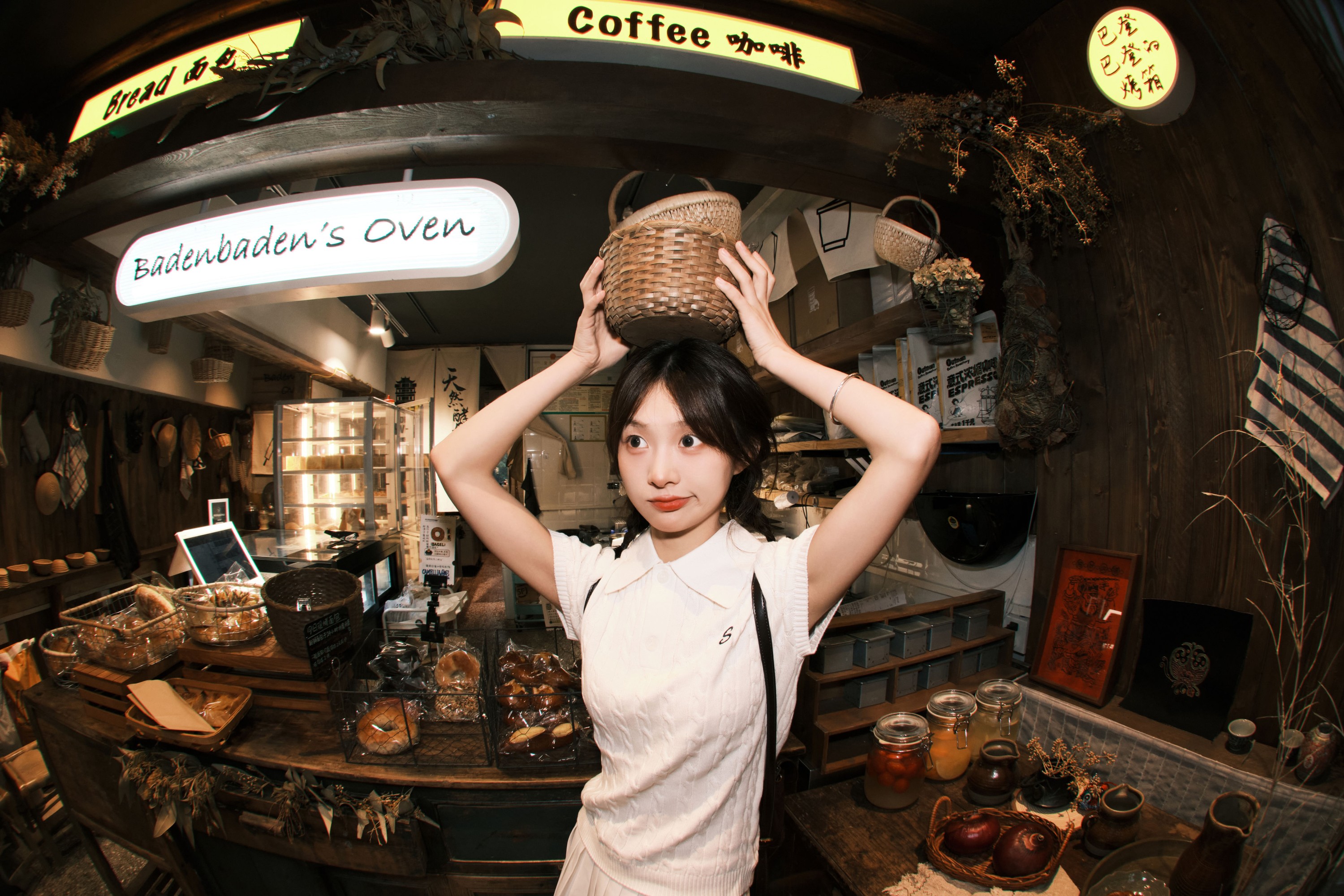 晓晓 – 《面包女孩》[33P]