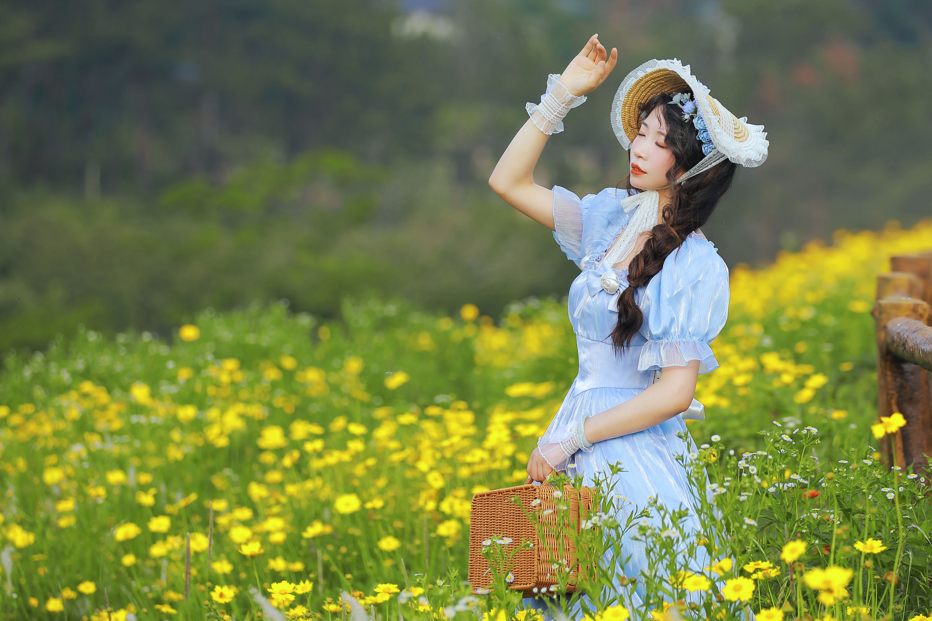 甜甜 – 《草原之歌》[22P]