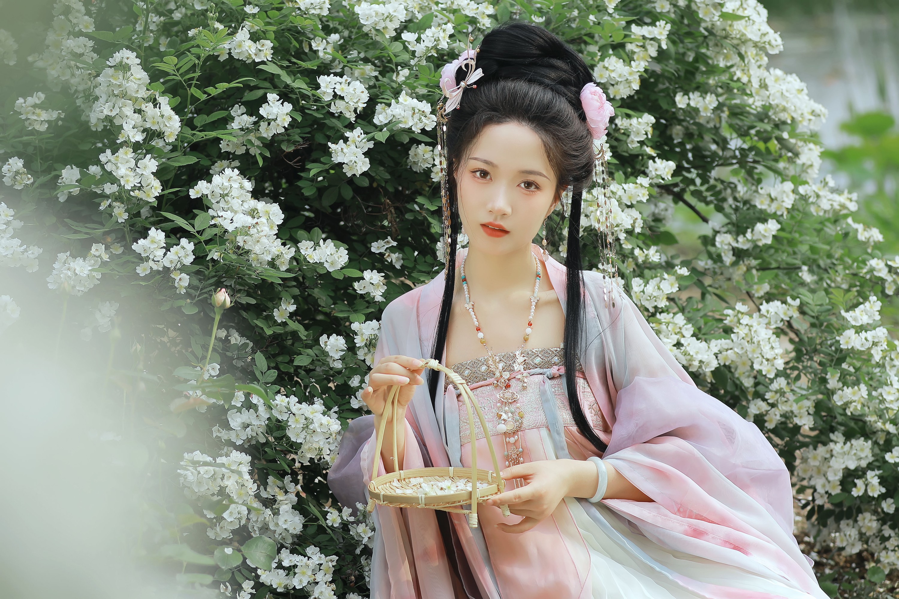 甜甜 – 《花间意》[22P]