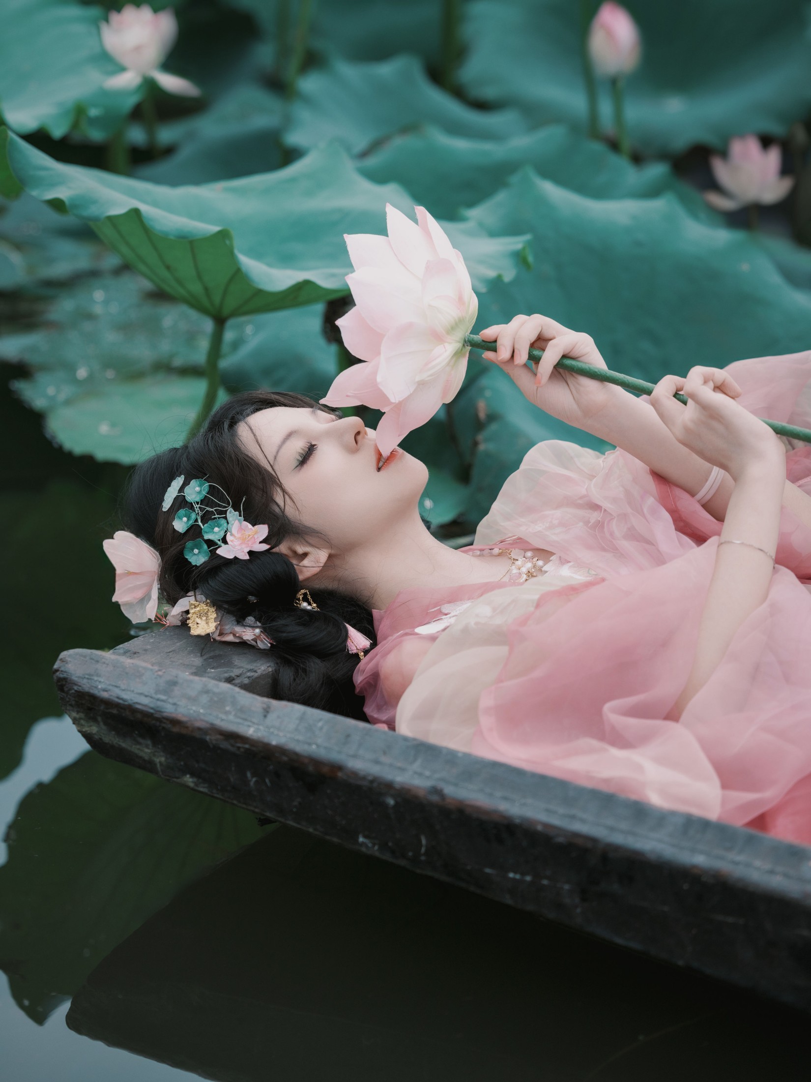 MINI蜜丽 – 《荷塘畔影》[28P]