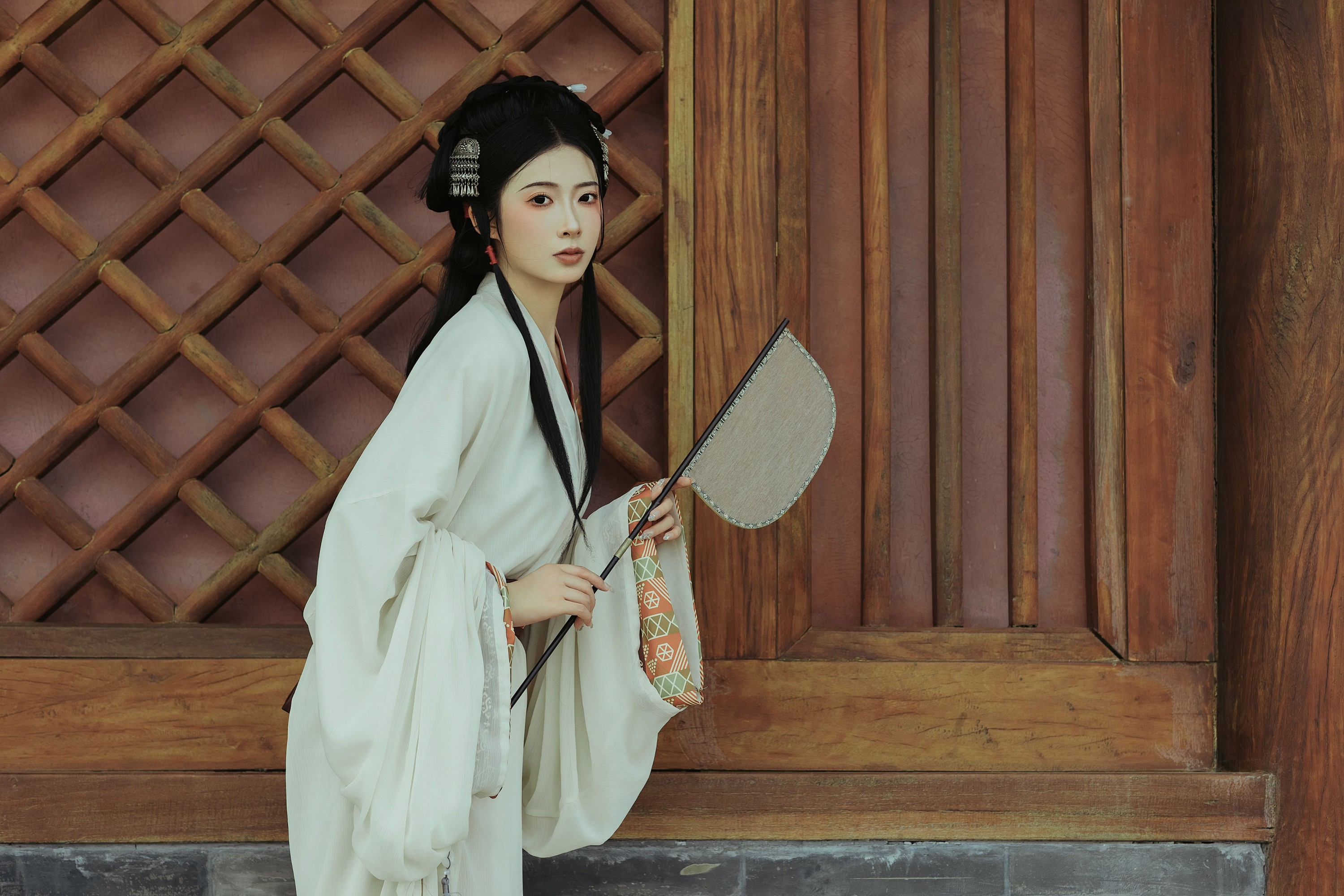 颖嘻嘻 – 《诗酒春秋》[32P]