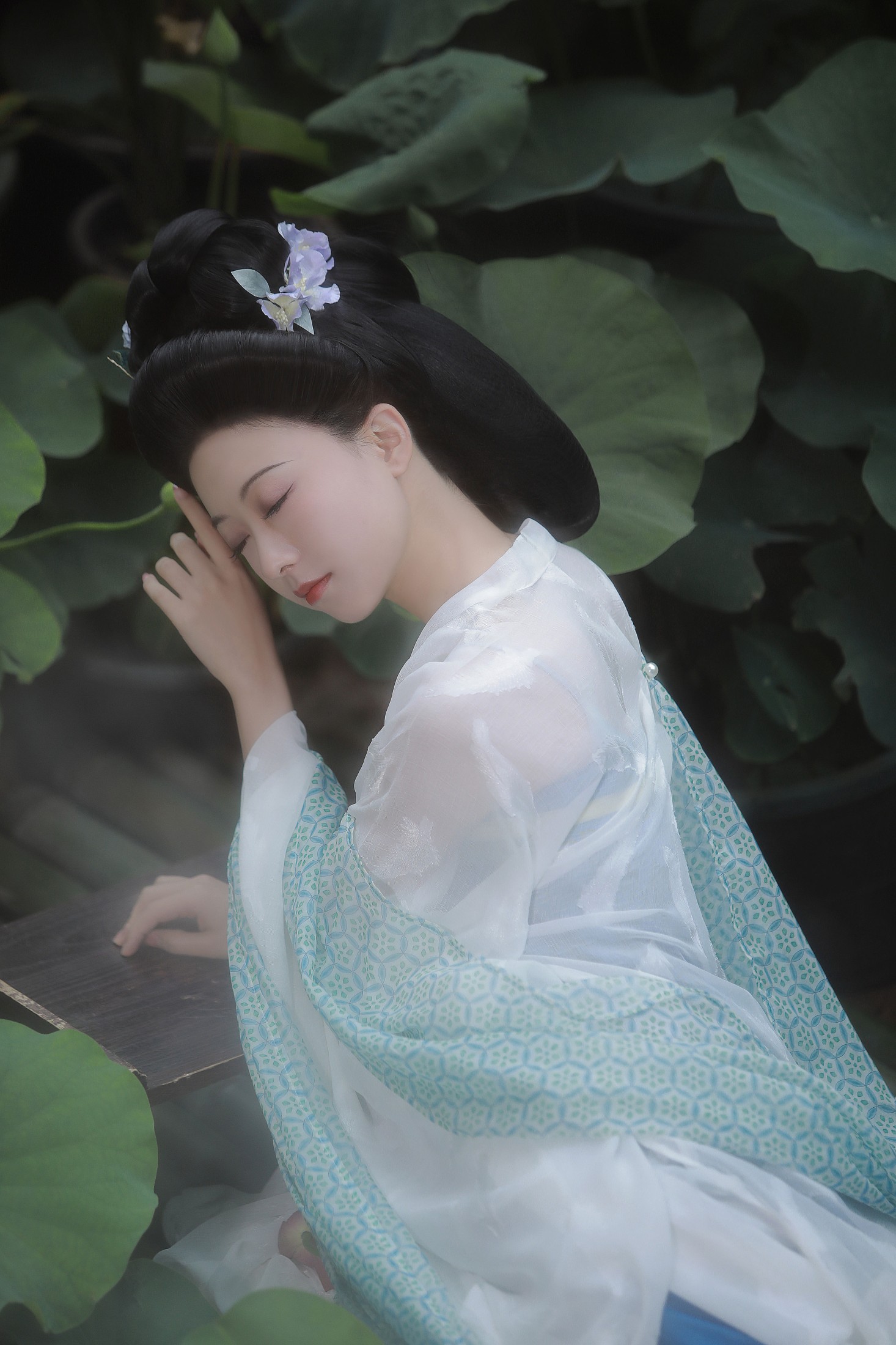 与芳 – 《雨微凉，沁衣间》[22P]