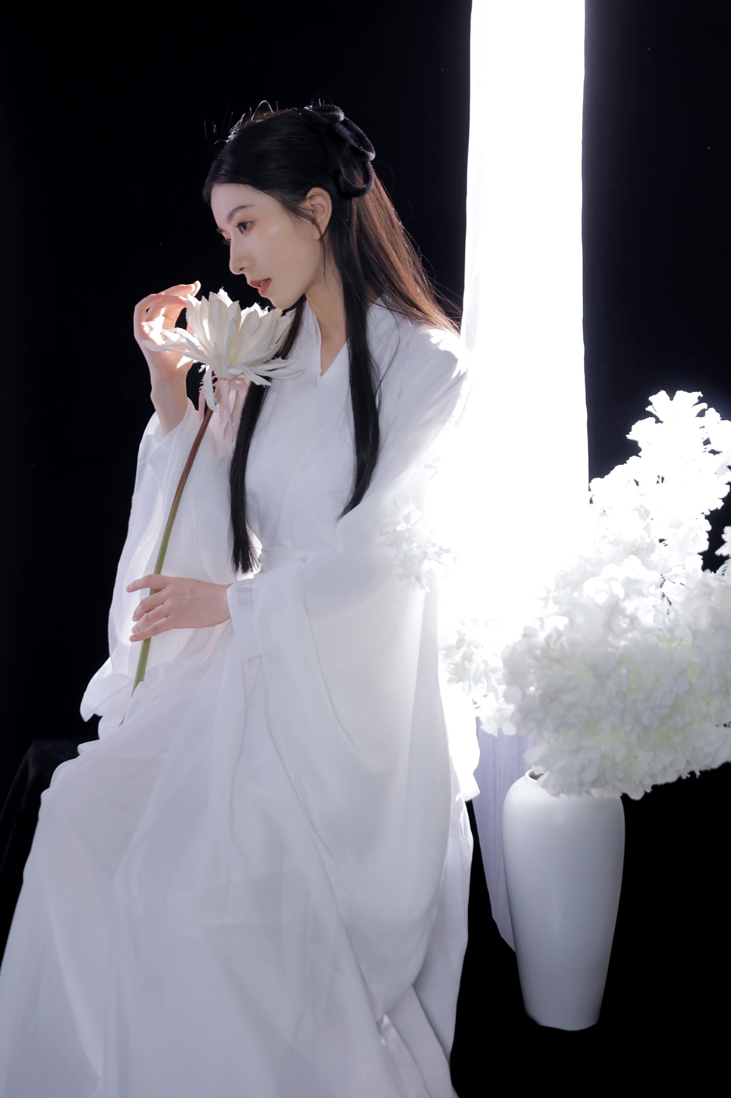 美琪 – 《冷清溶溶月》[23P]