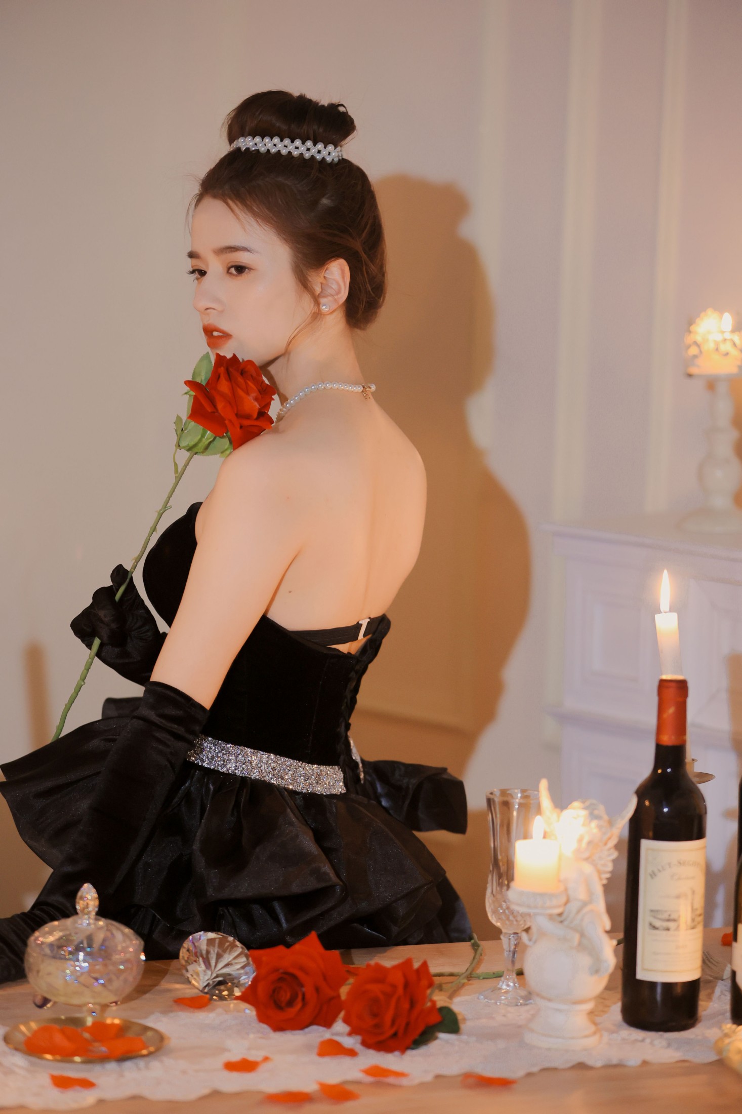 二喵 – 《优雅赫本》[29P]