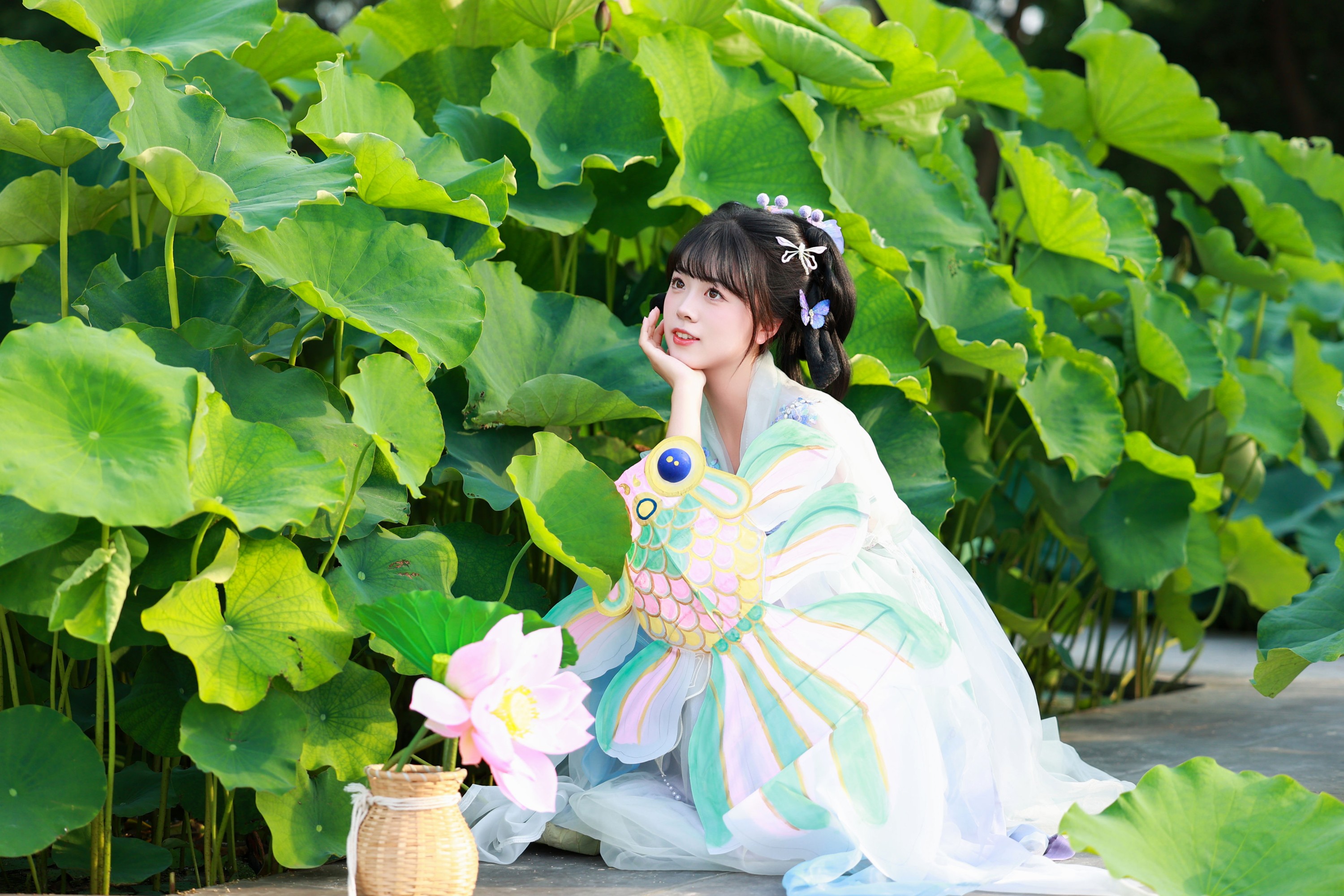 一只暖暖 – 《小荷间》[28P]