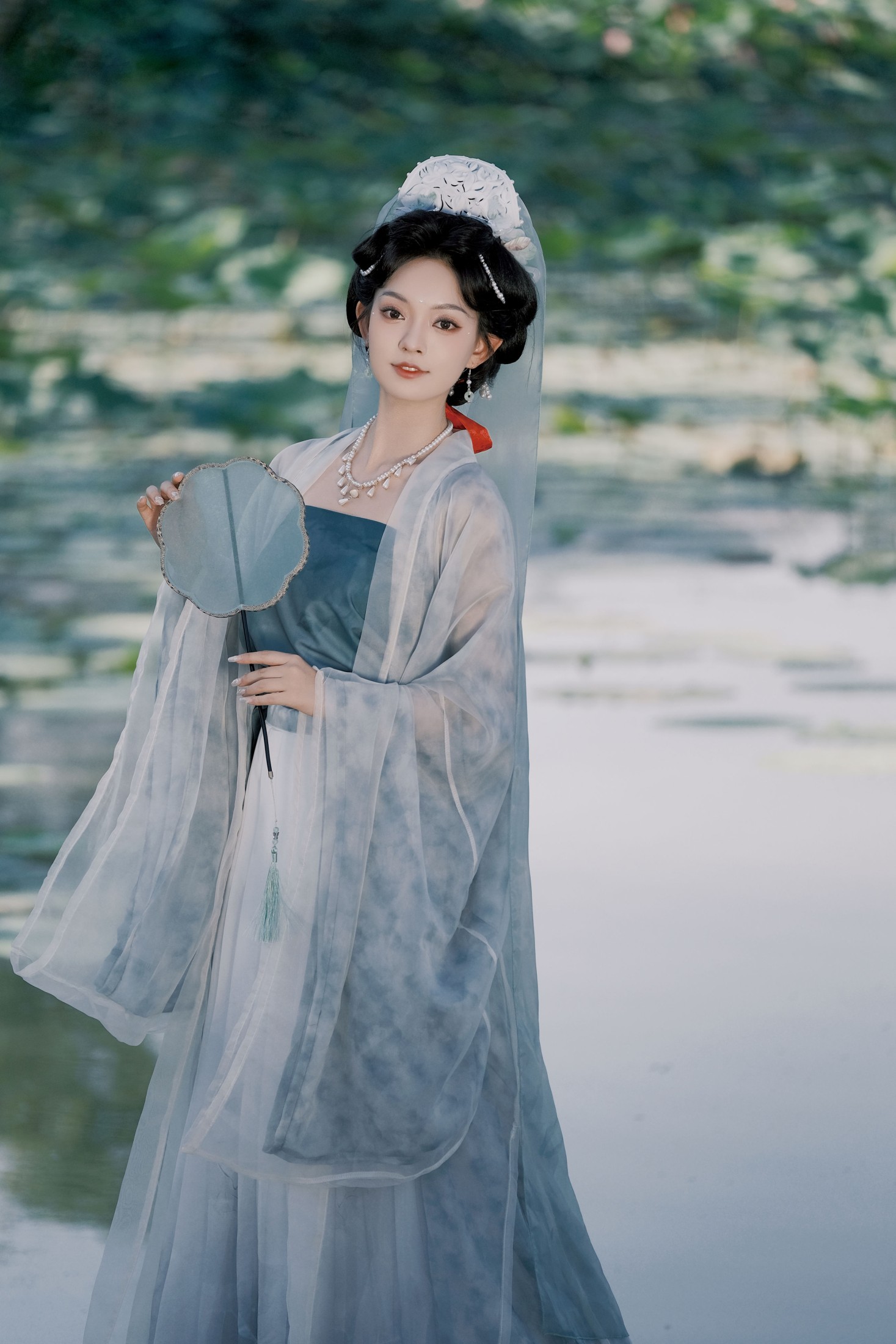 秋秋 – 《夏荷》[22P]