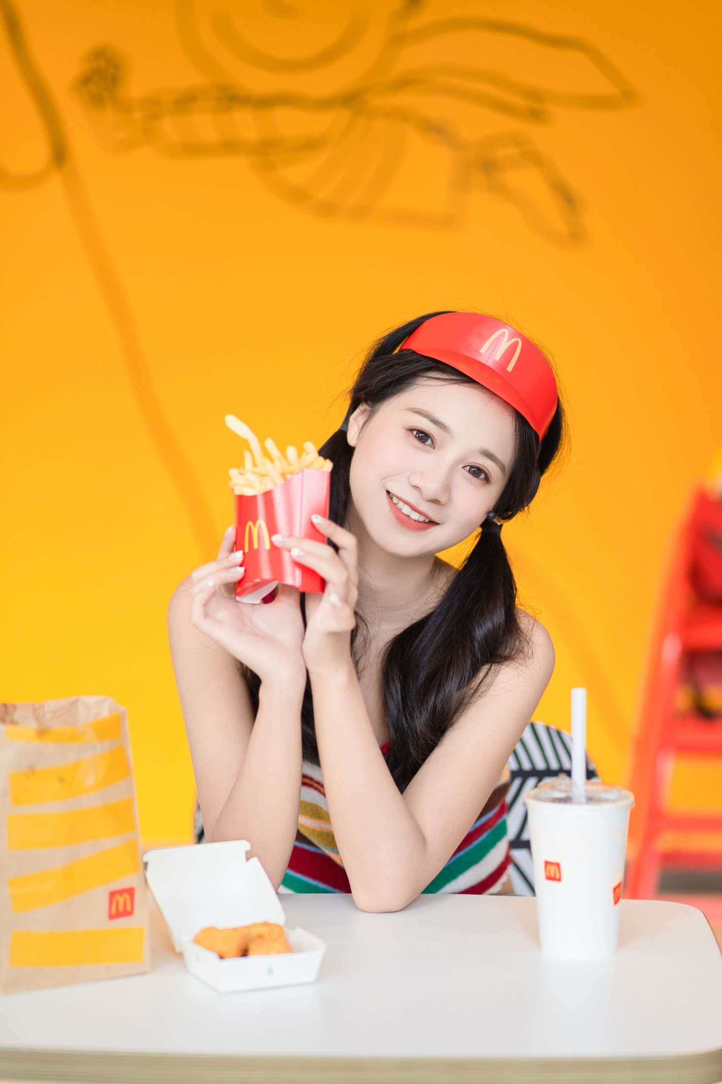 橙子舒 – 《今天是麦当劳女孩》[23P]