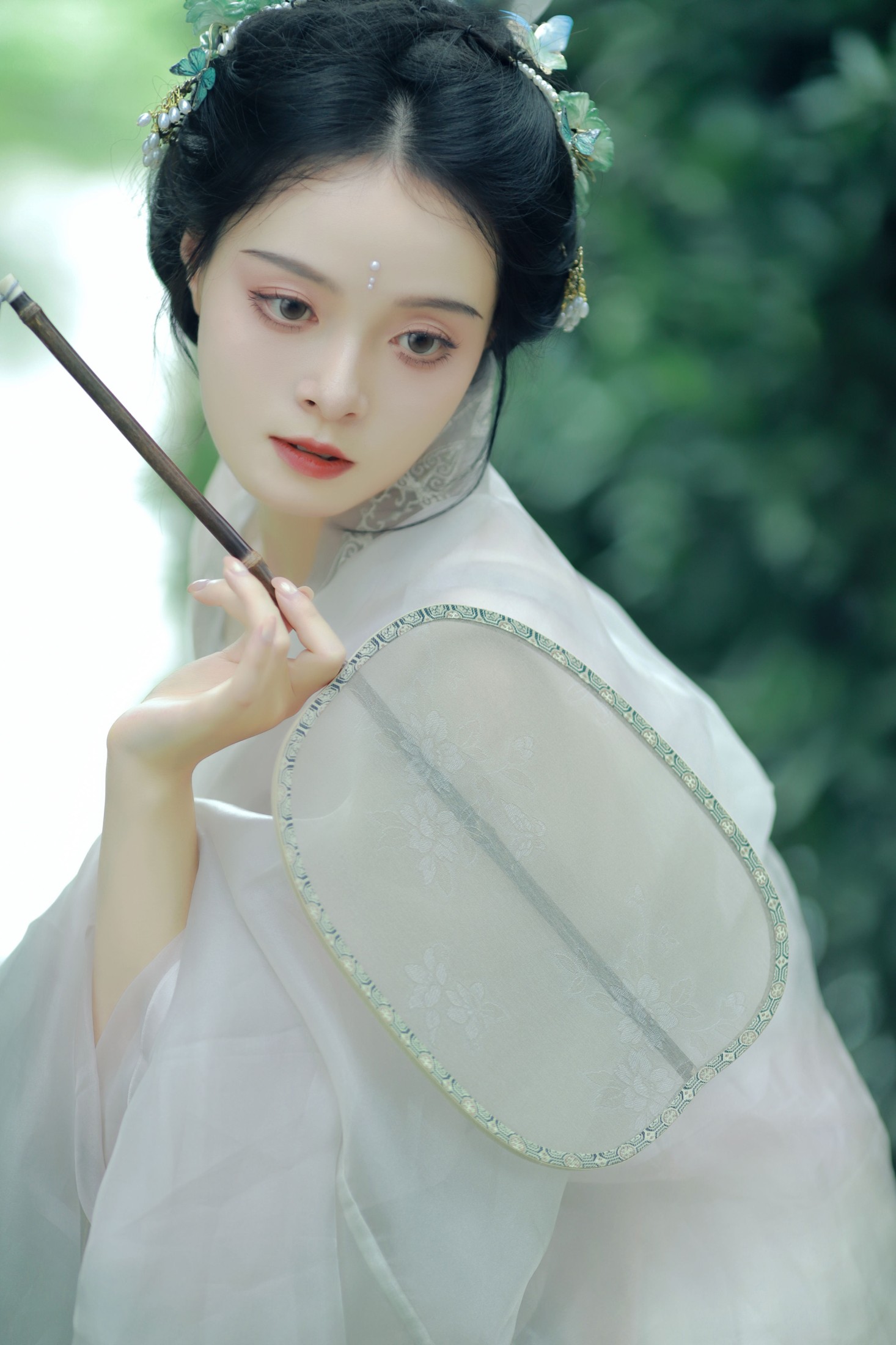 岁岁如意 – 《观荷》[22P]