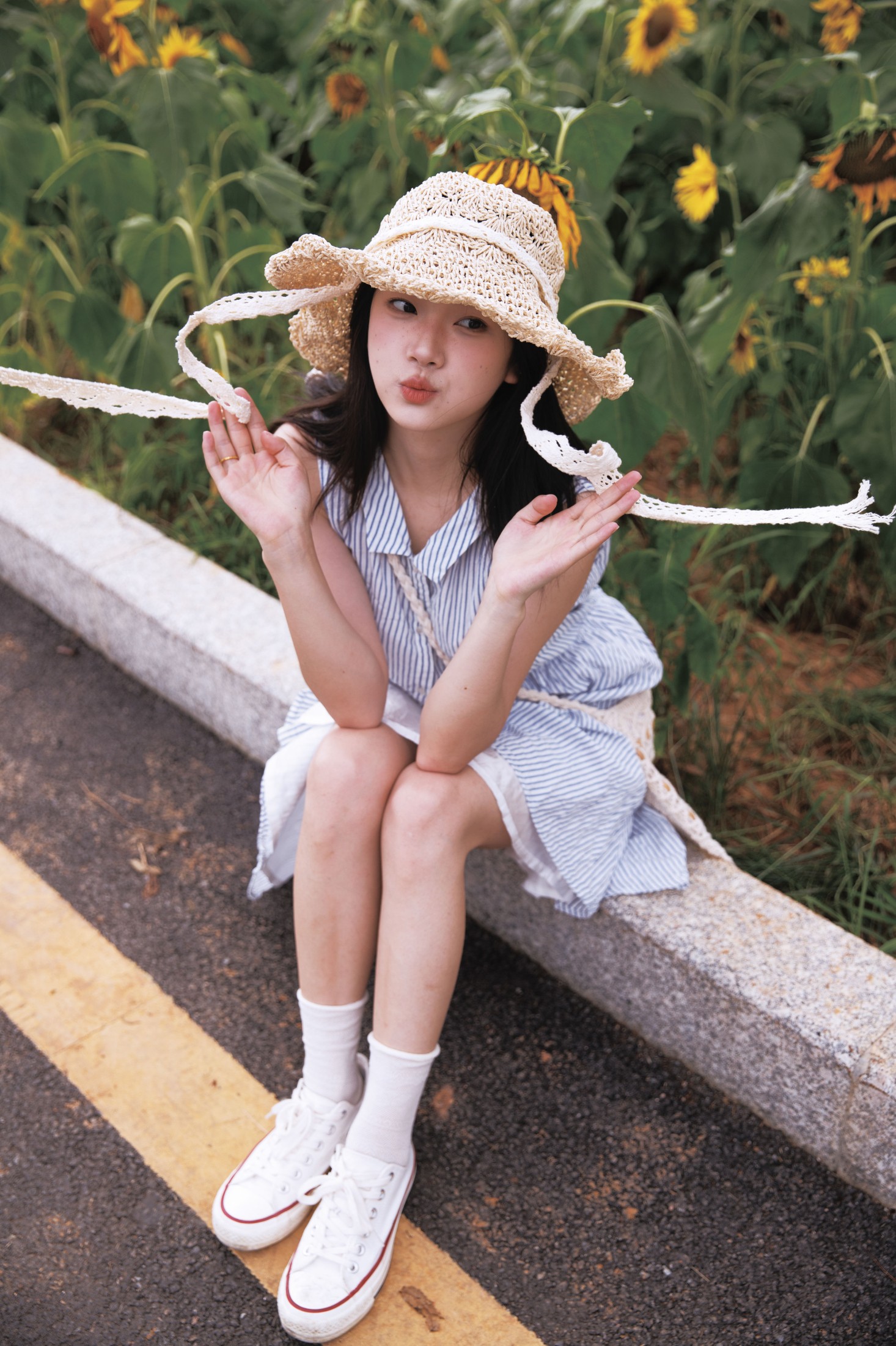 To小北 – 《向日葵》[26P]