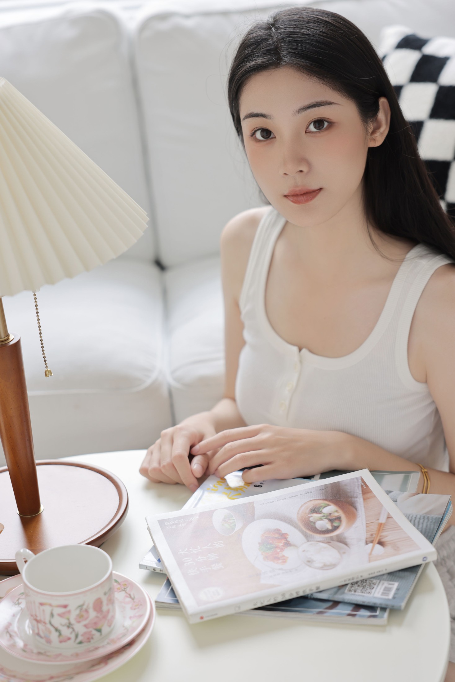 见南山 – 《白》[22P]