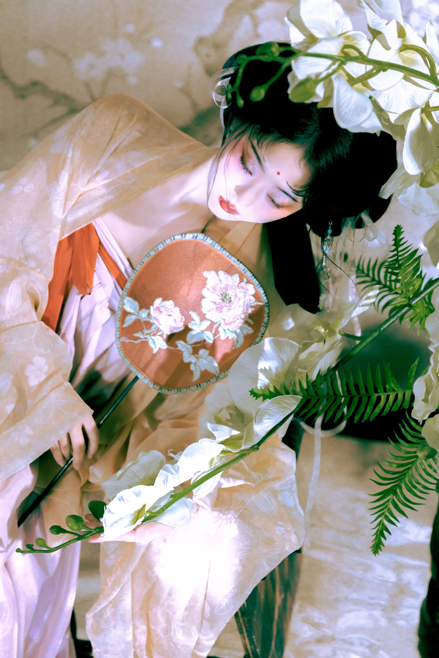 伊伊 – 《晚辞》[22P]