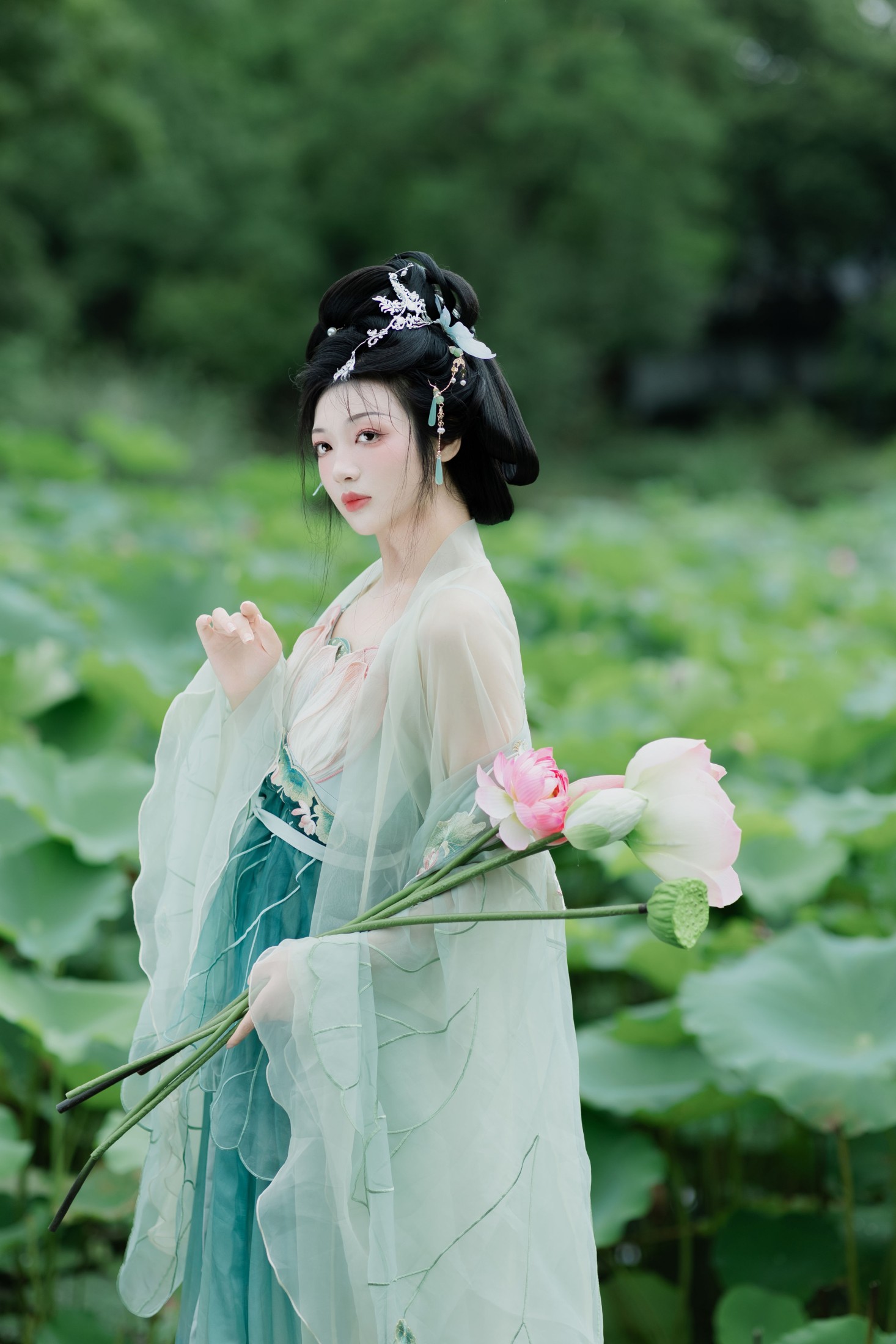 庄子清 – 《暑荷》[32P]