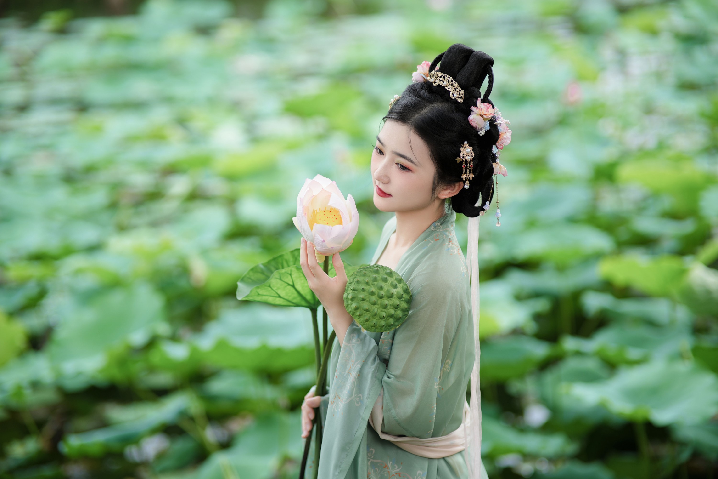 蛋糕的蛋蛋 – 《清荷雅韵》[22P]