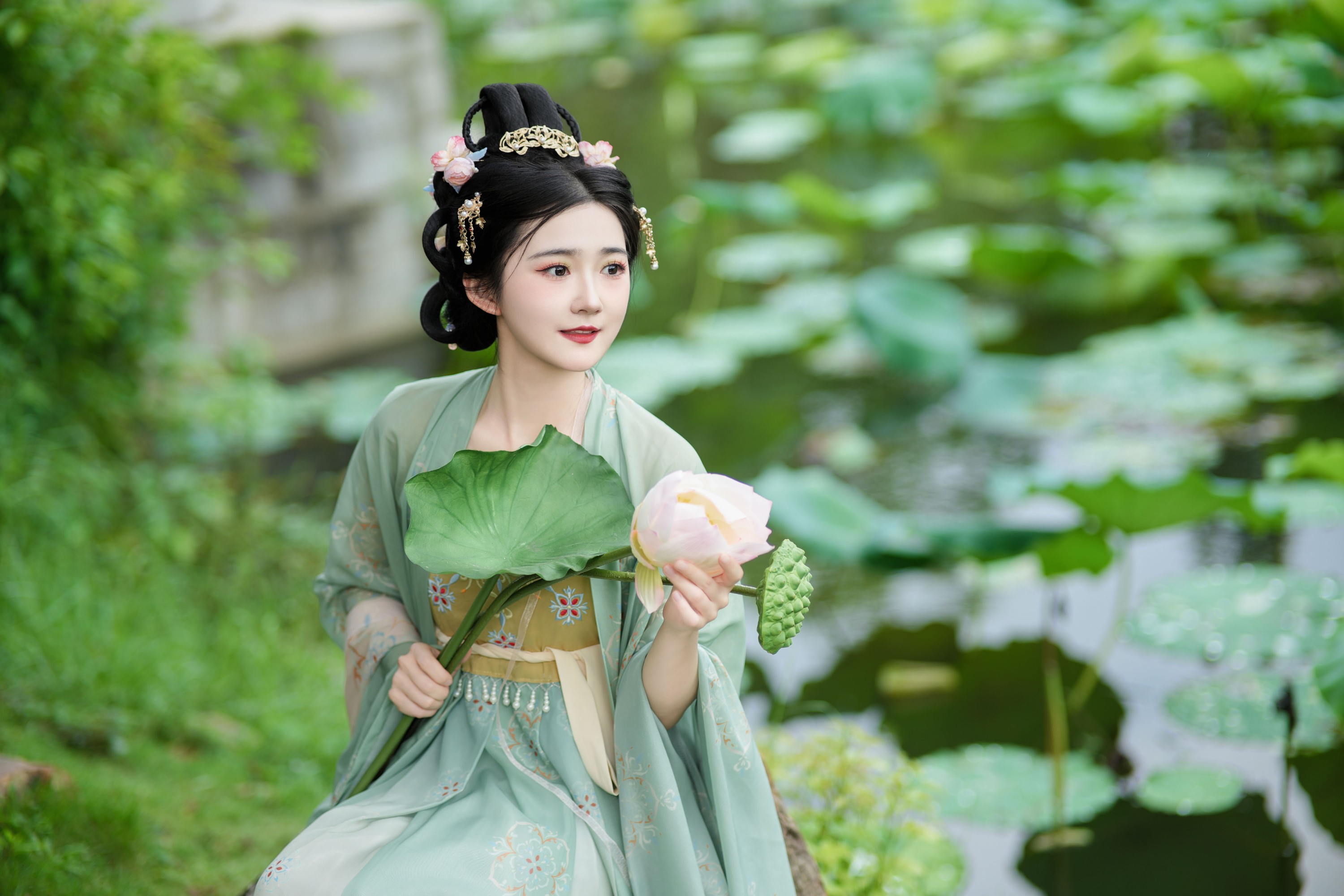 蛋糕的蛋蛋 – 《清荷雅韵》[22P]