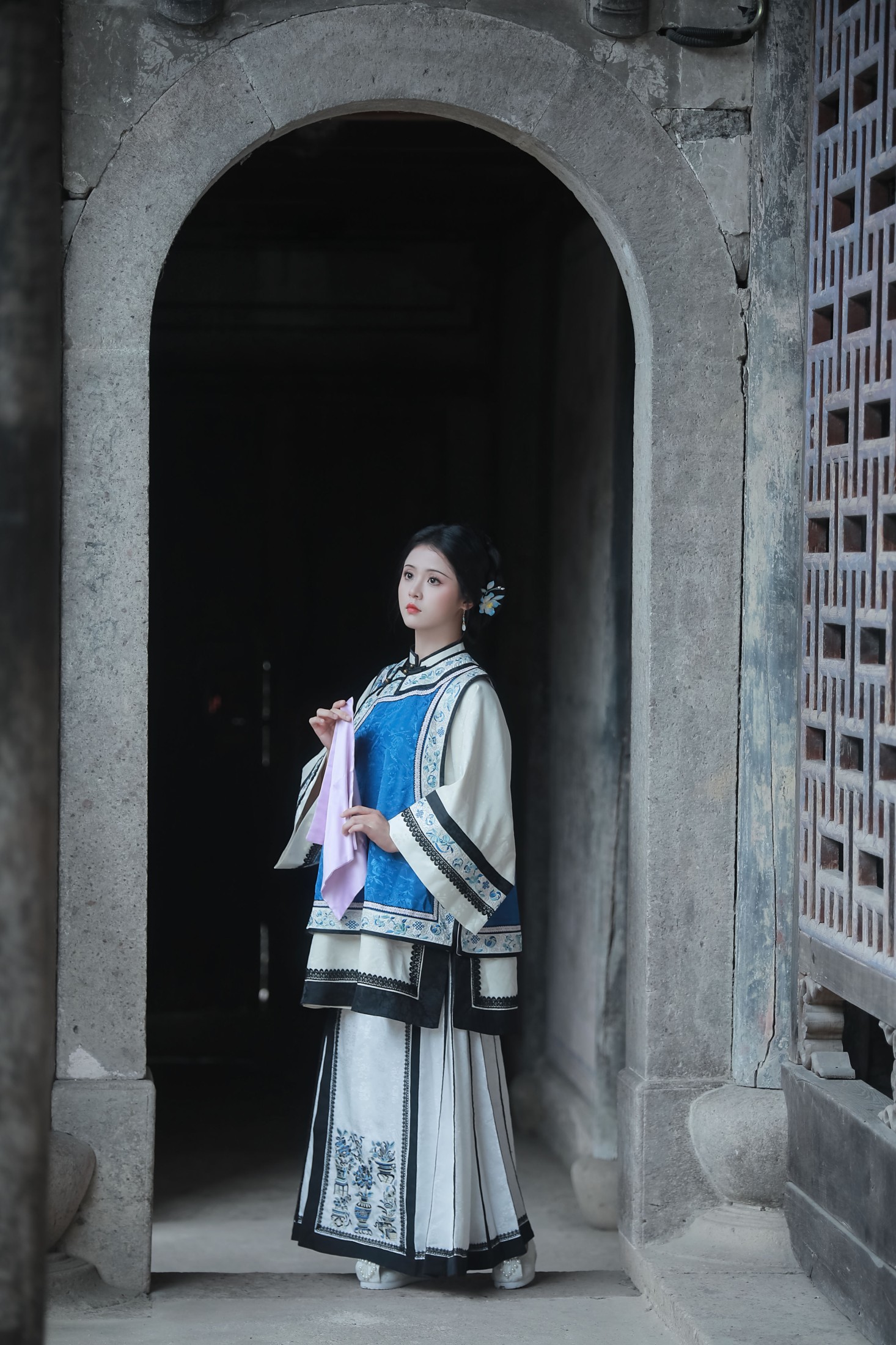 何香菇 – 《胭脂泪》[32P]