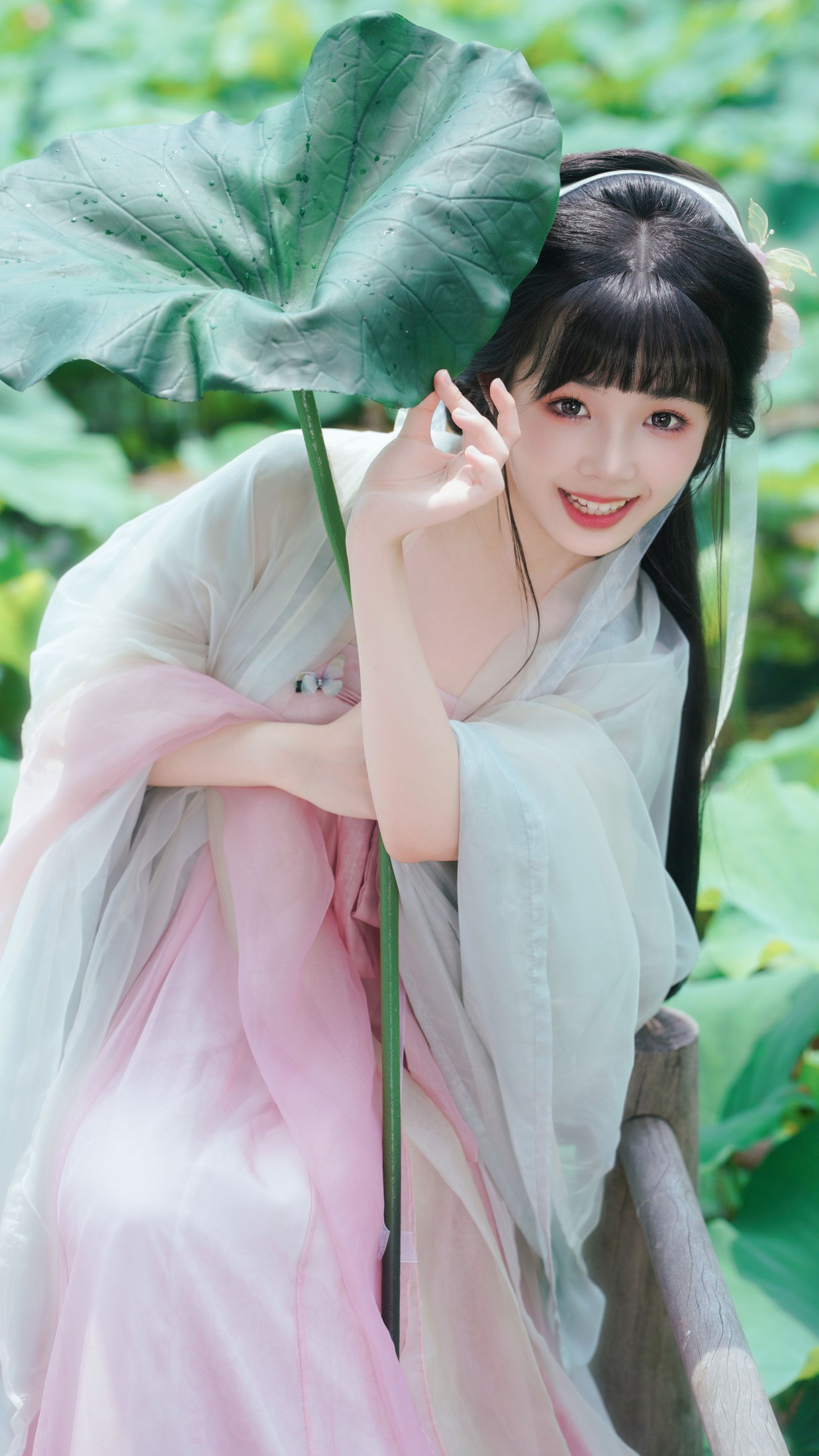 予君 – 《荷花园》[29P]