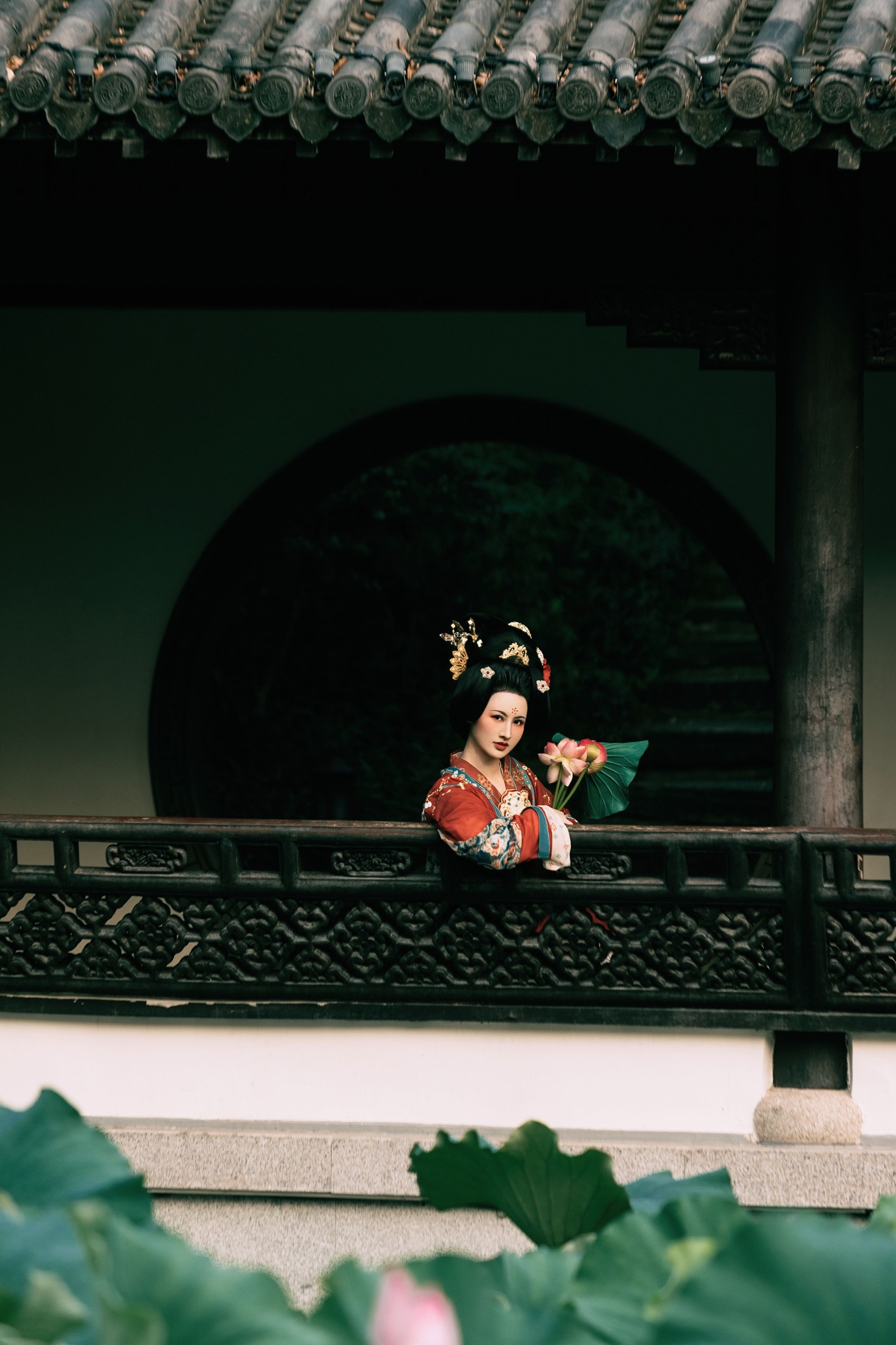 诗诗kiki – 《荷香满院》[22P]