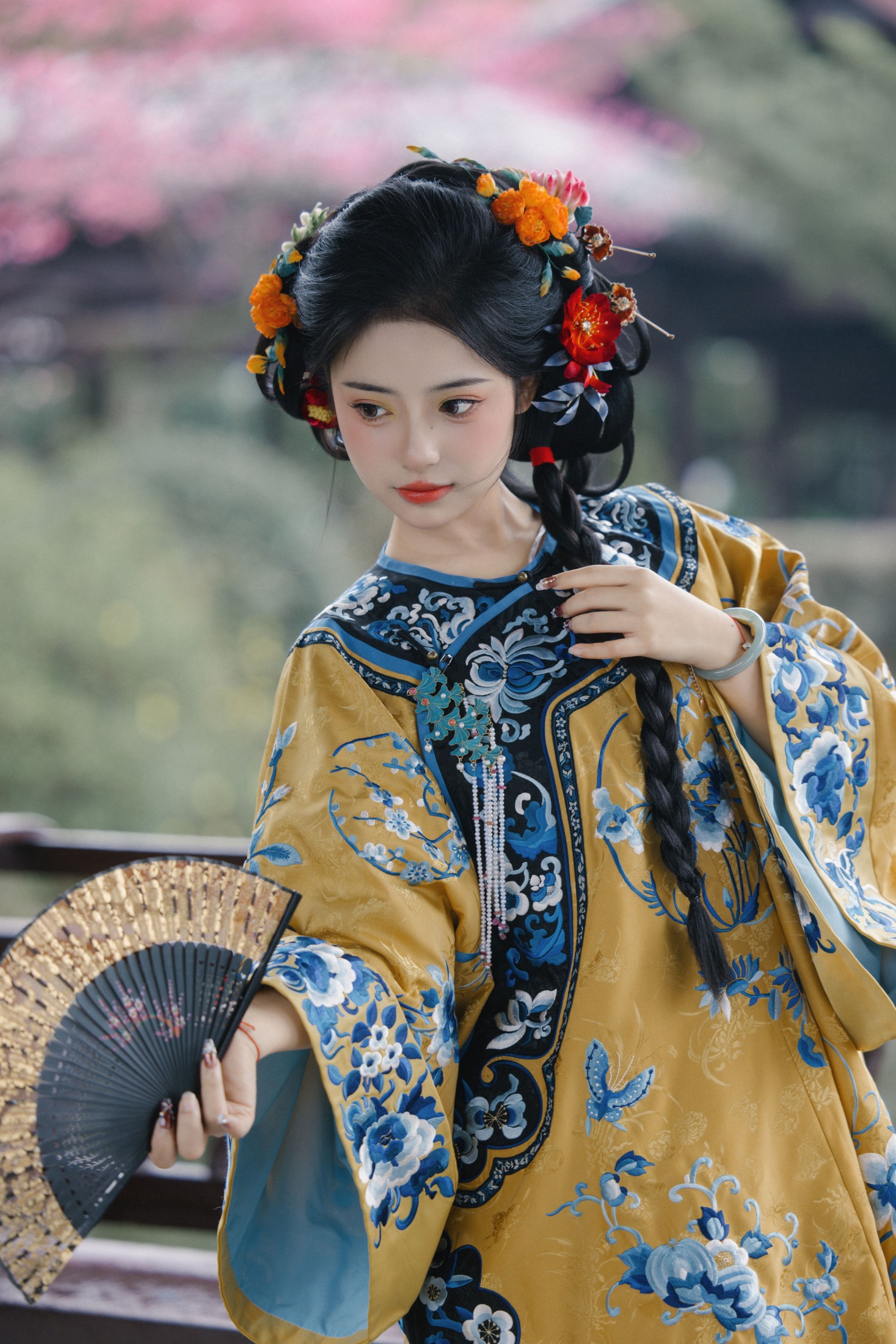 衔鹿 – 《红梅》[24P]