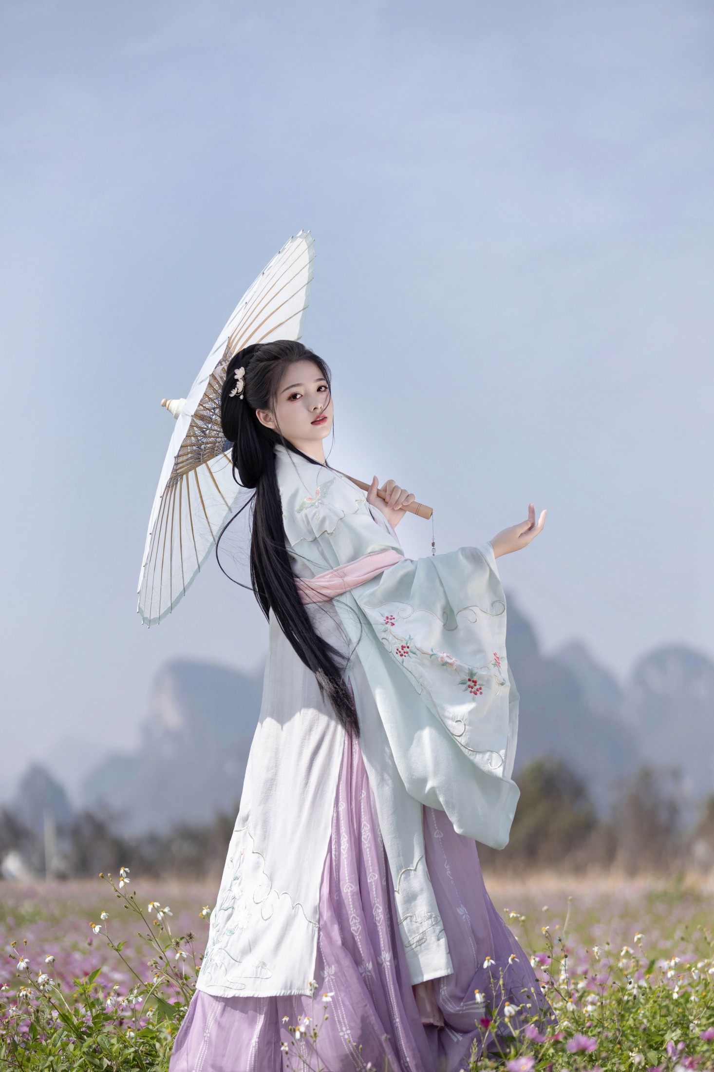 蕾蕾 – 《春日游》[35P]