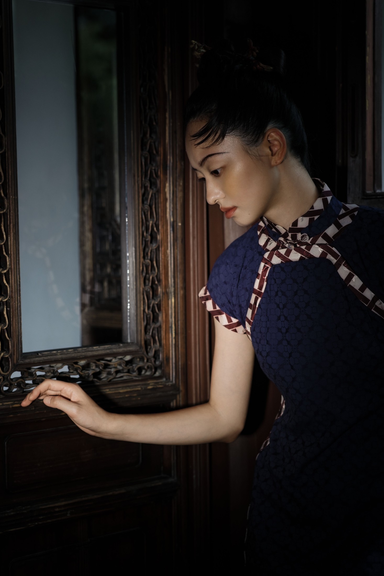 小羊爱干饭 – 《怡园》[28P]