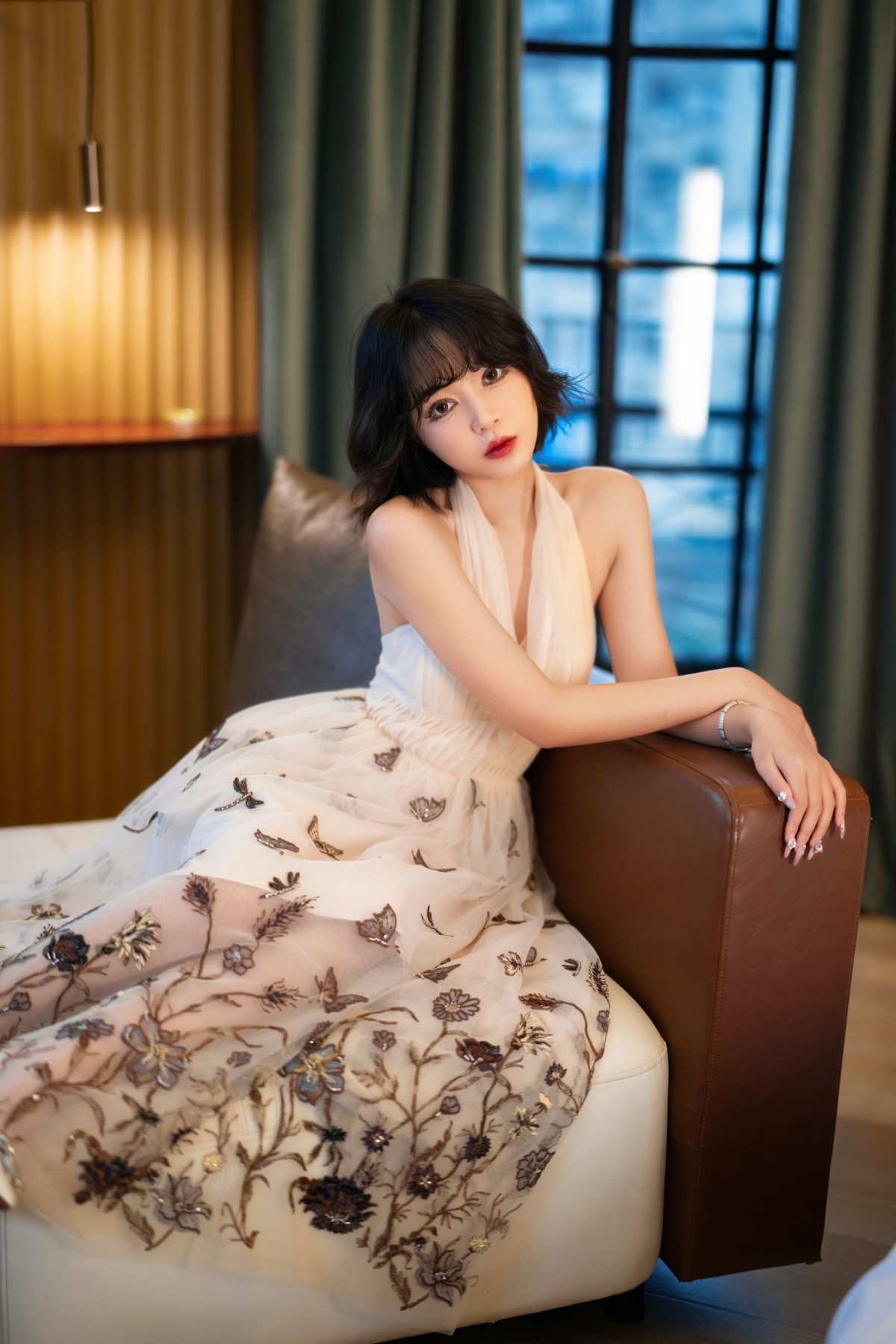 Disexi思宁 – 《Bluehour》[22P]