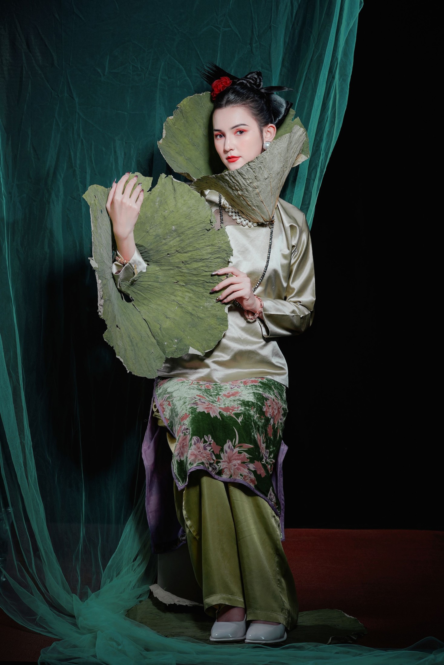 小巴 – 《莲叶幽香》[22P]