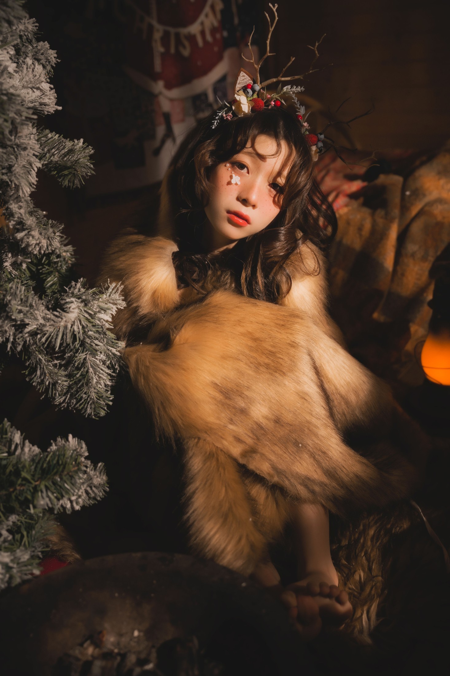 琴玖久 – 《圣诞皮草》[22P]