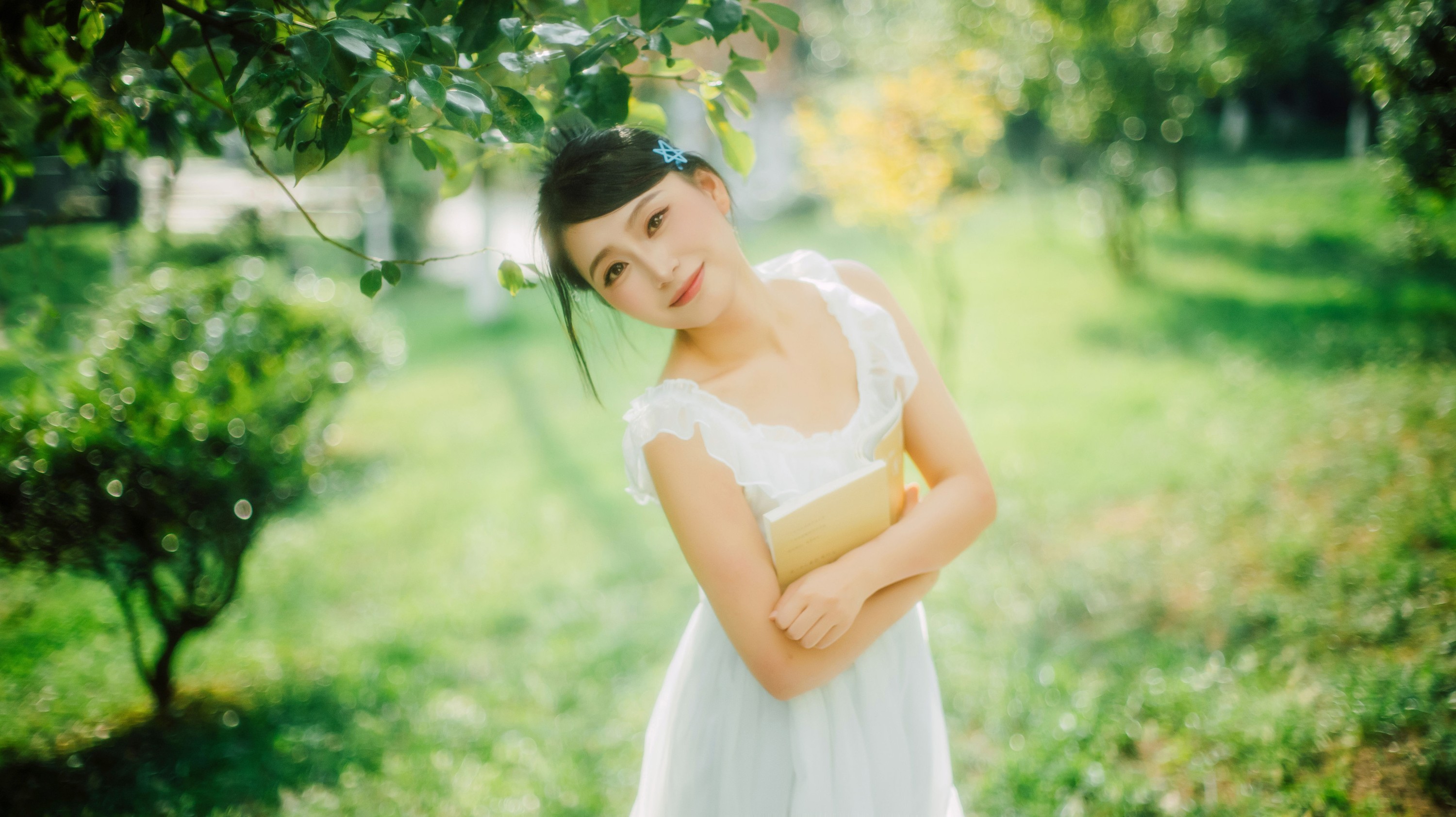 胡夹子 – 《青草地》[22P]