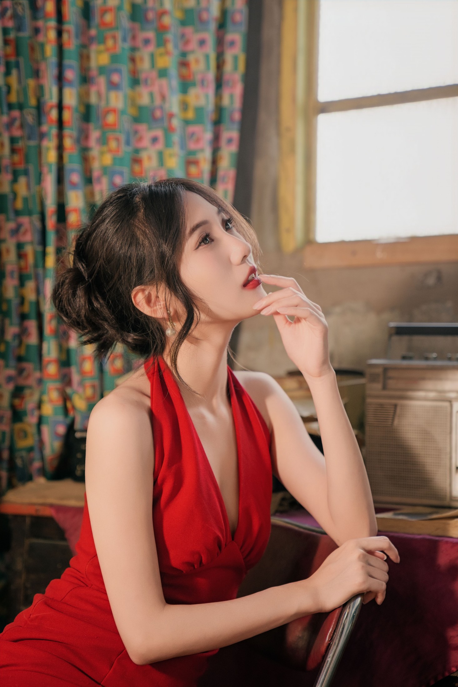 o1ne万 – 《一袭红裙》[30P]