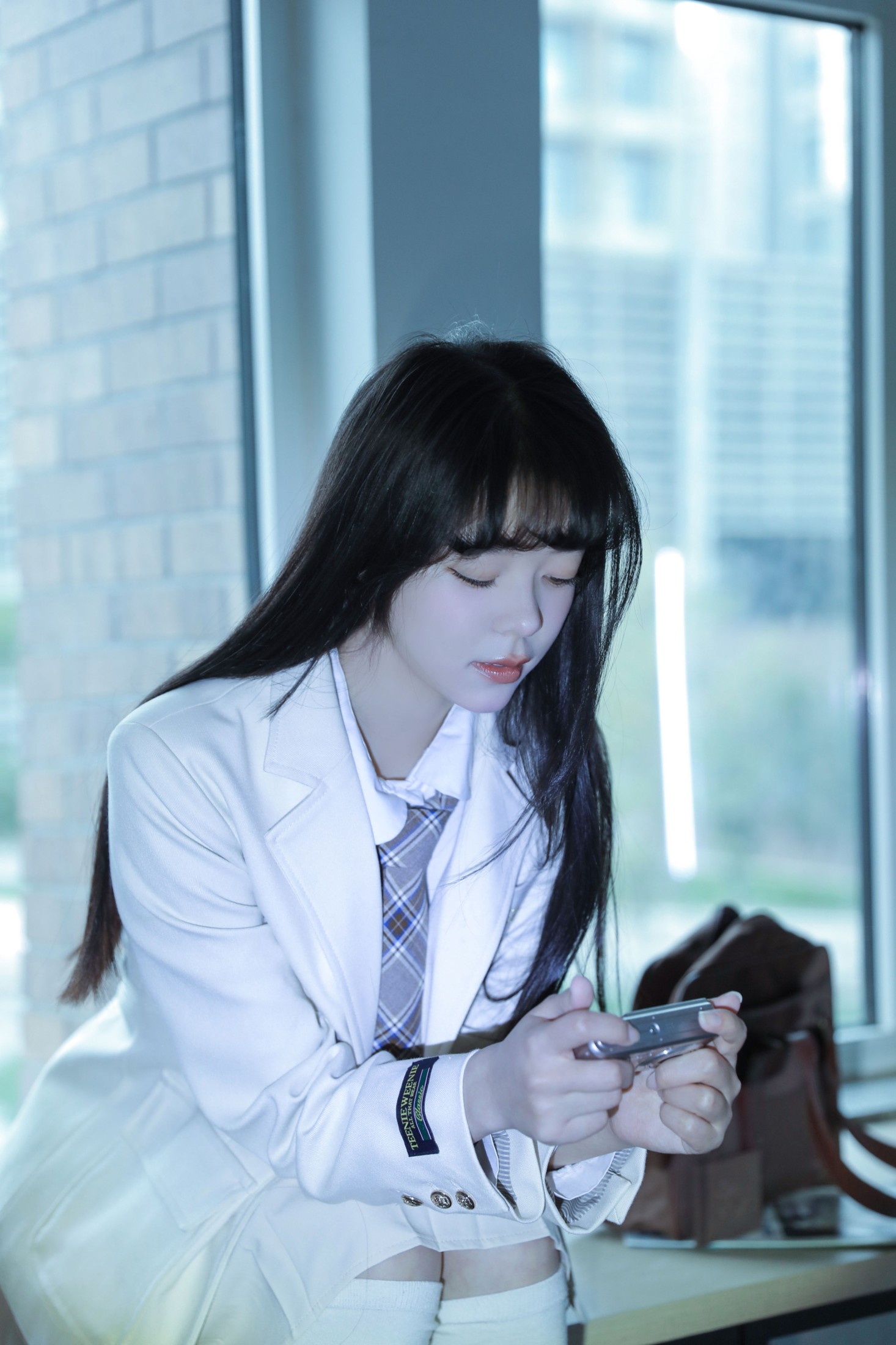 姜见过 – 《楼梯间》[24P]