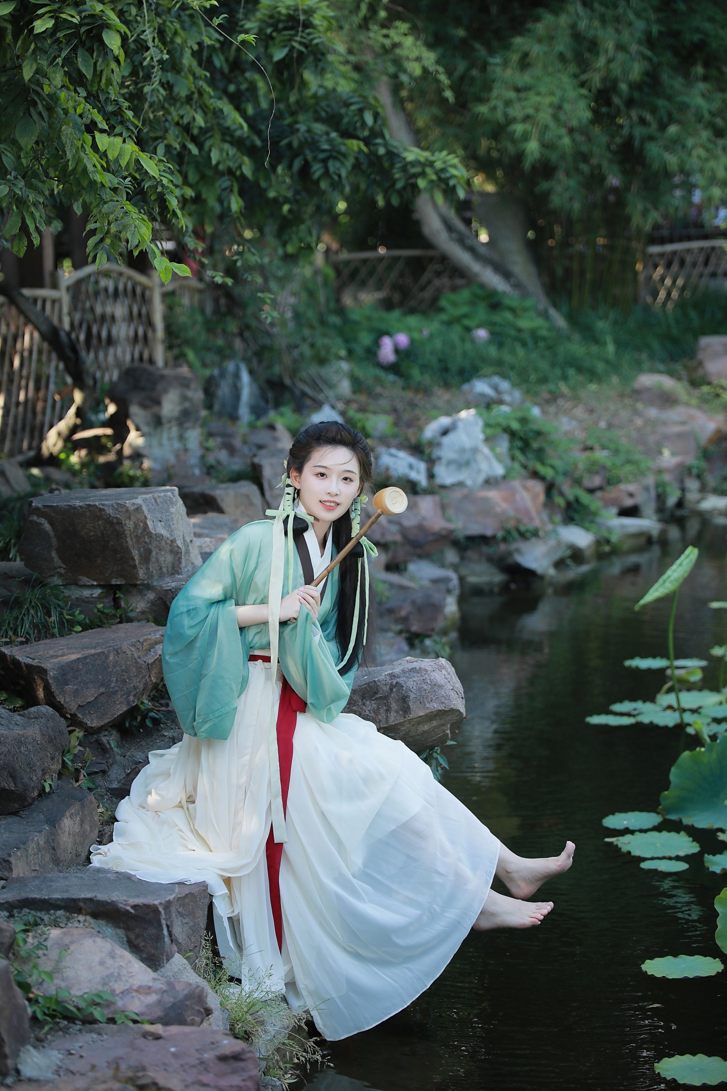 _喵喵家的小鱼干_ – 《小荷》[26P]