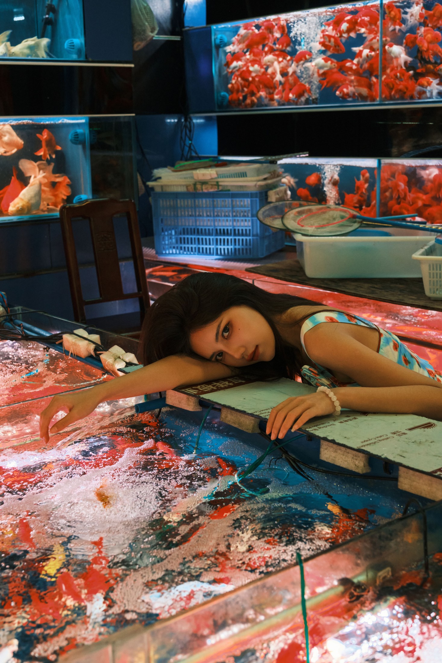 多米Domy – 《港风鱼市》[22P]