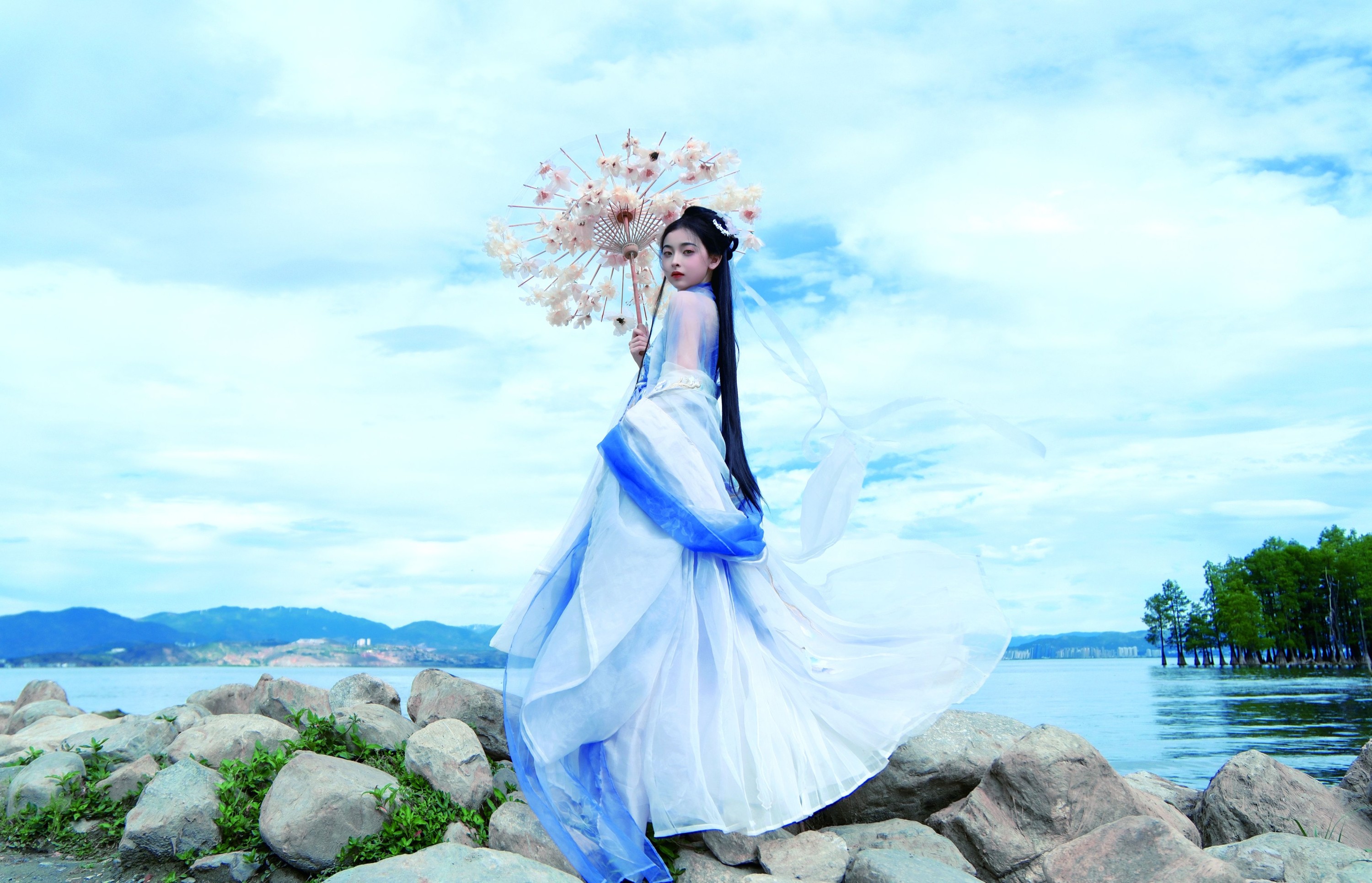 星星熊 – 《碧水幽兰》[27P]