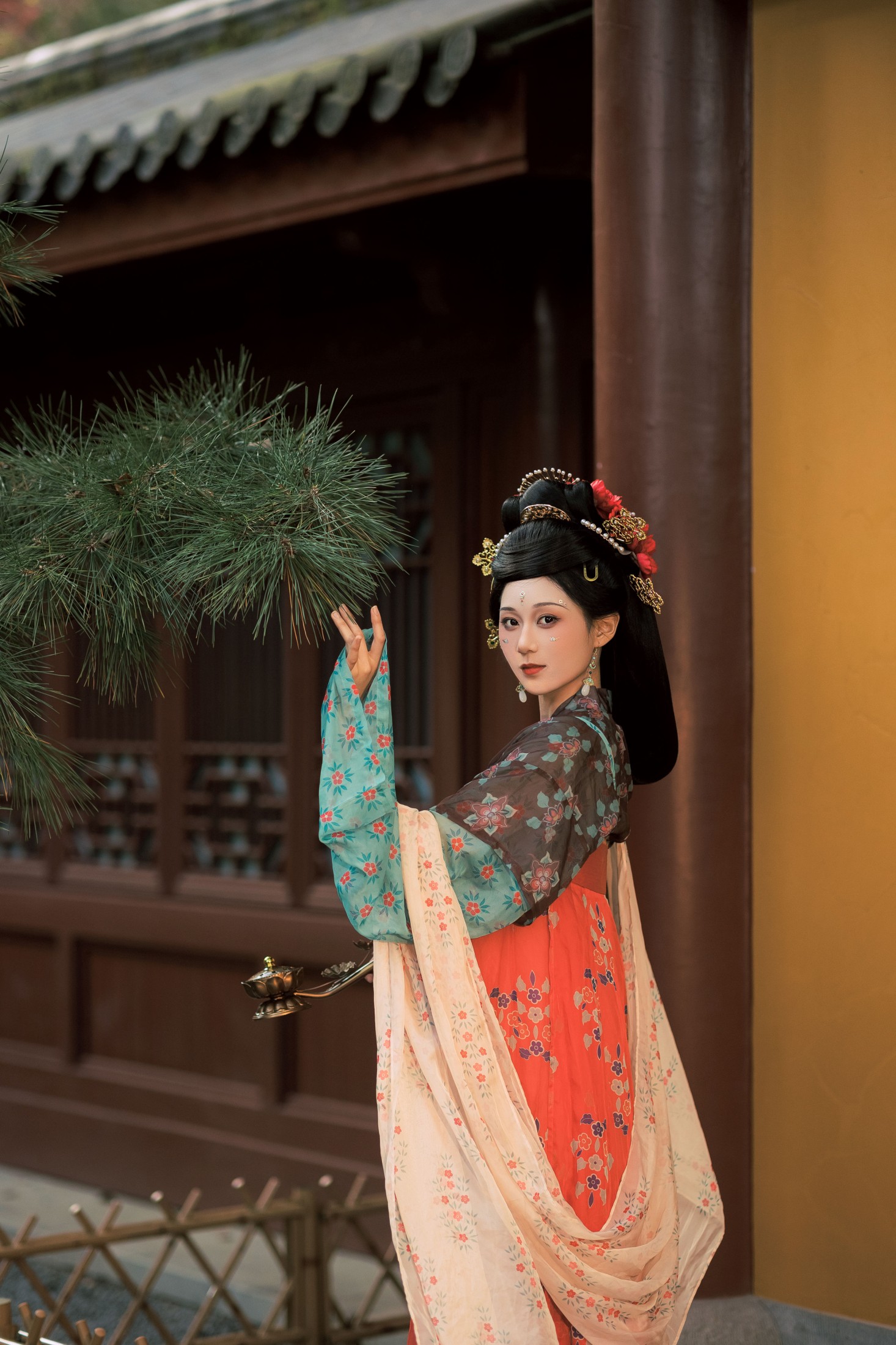 郑钰熙 – 《山寺踏秋》[26P]