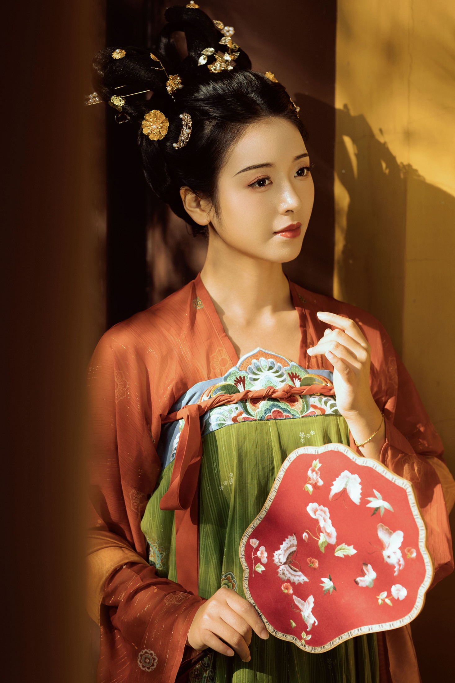 墨律 – 《悭晚秋》[36P]