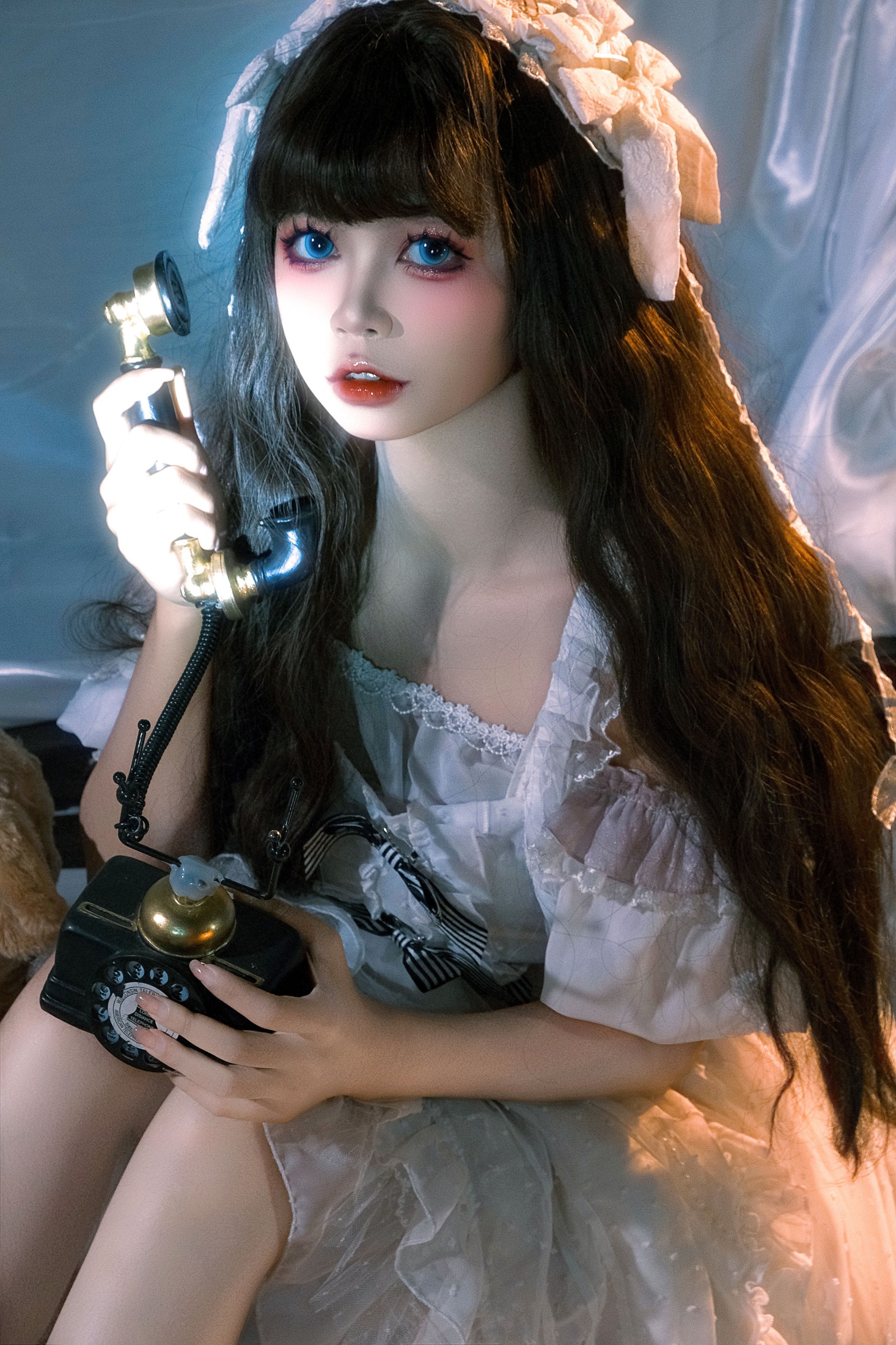 蘑菇 – 《皮箱里面的洋娃娃》[22P]